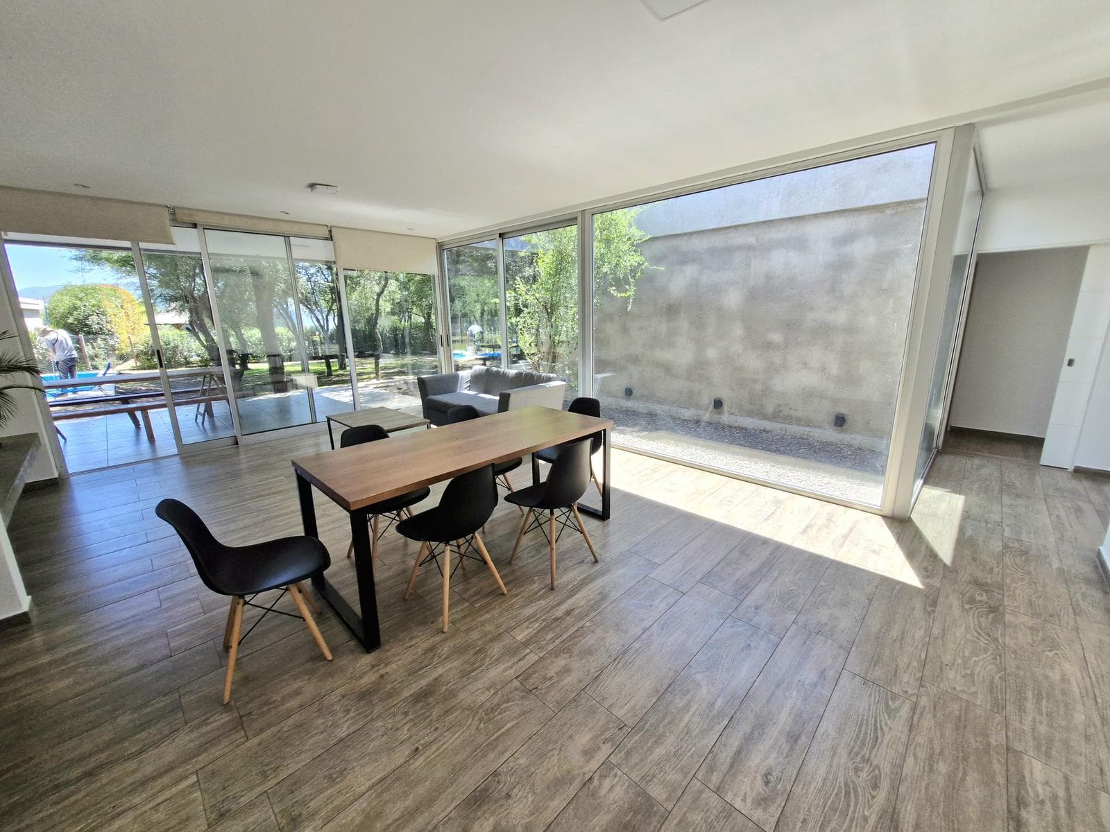 Valle del Golf - For Sale - 2-Bedroom House - 800 m² Lot - Pool