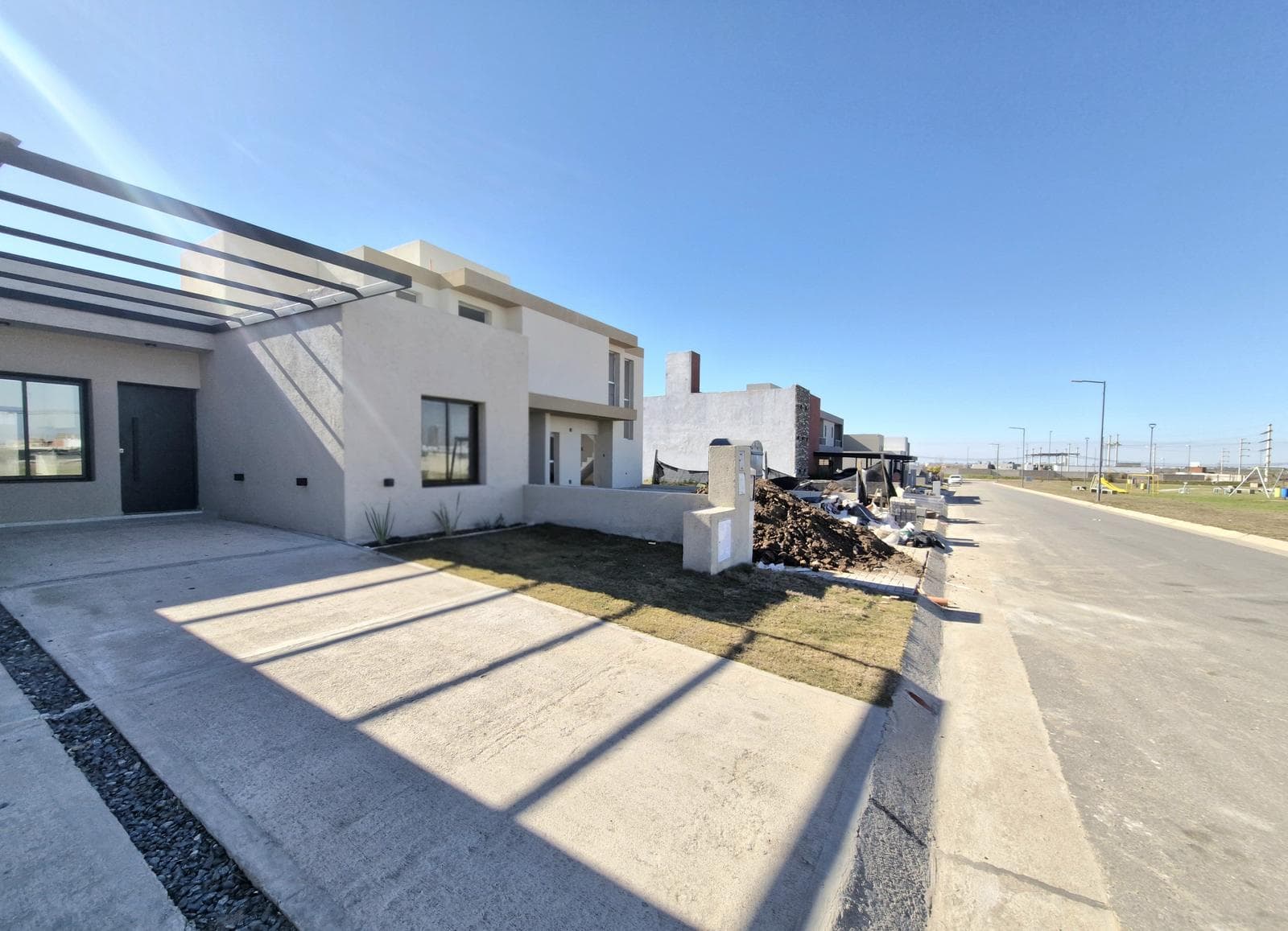 FOR SALE - 2-BEDROOM DUPLEX - ONE STORY - ALL UTILITIES INCLUDED