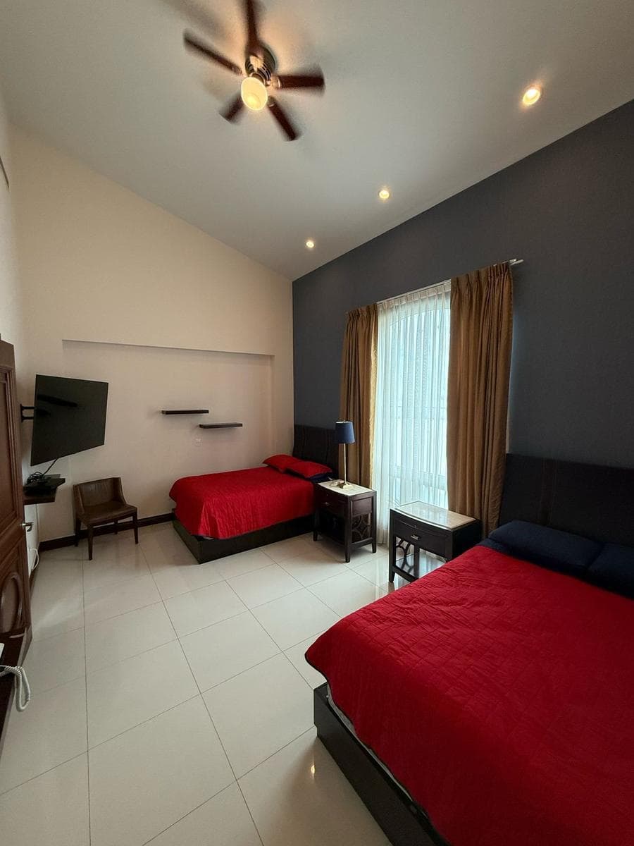 HOUSE FOR SALE IN BOSQUES DE VALLE ALTO, MONTERREY
