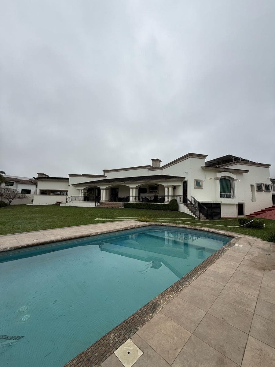 HOUSE FOR SALE IN BOSQUES DE VALLE ALTO, MONTERREY