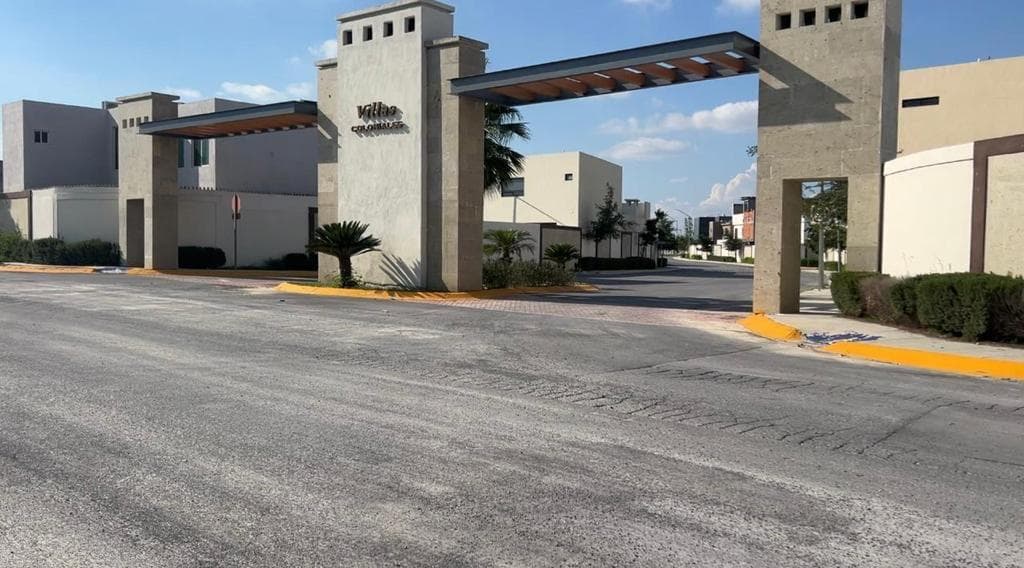HOUSE FOR SALE IN THE VILLAS COLONIALES NEIGHBORHOOD IN APODACA, N.L.