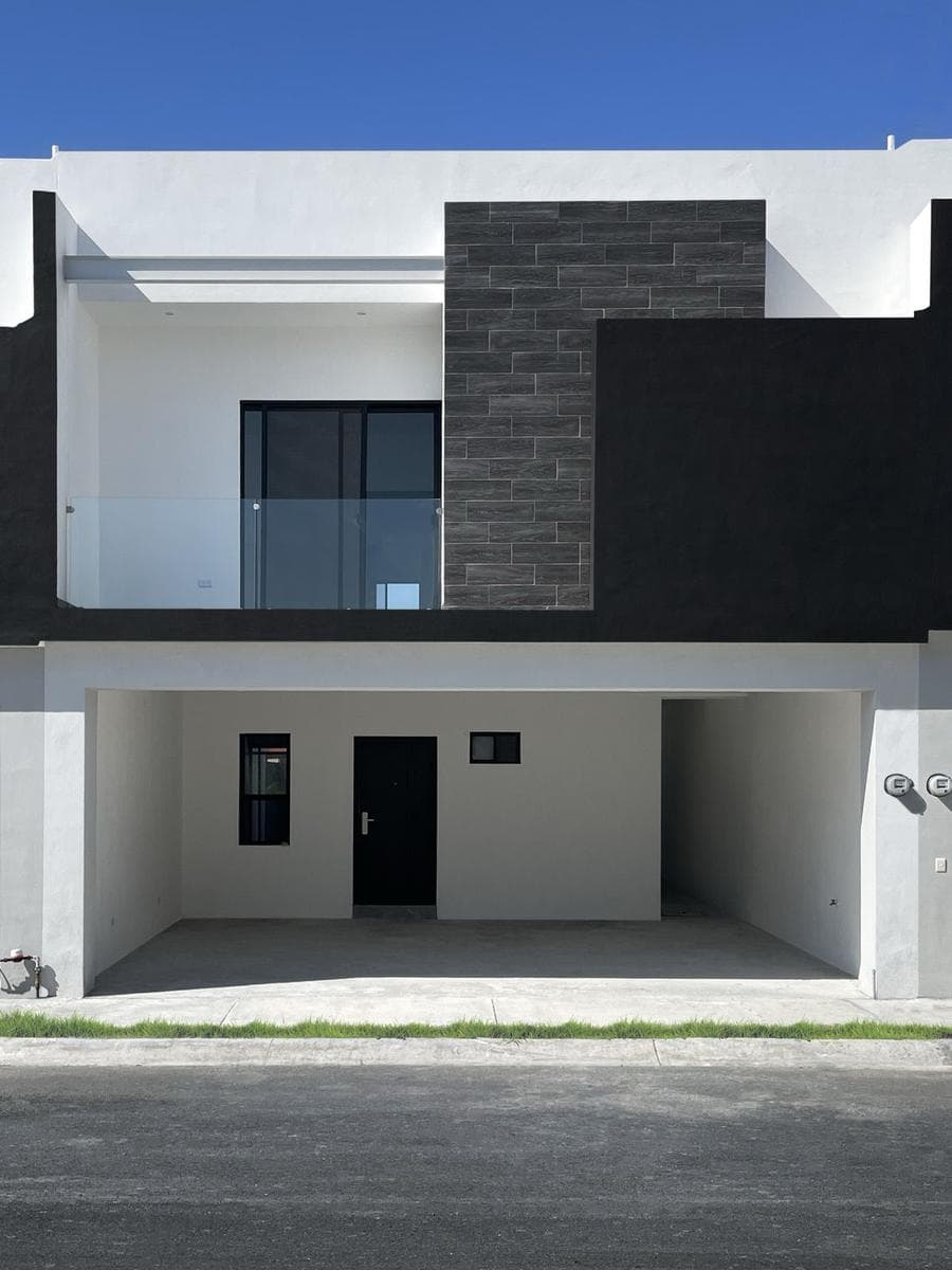 HOUSE FOR SALE IN THE VILLAS COLONIALES NEIGHBORHOOD IN APODACA, N.L.