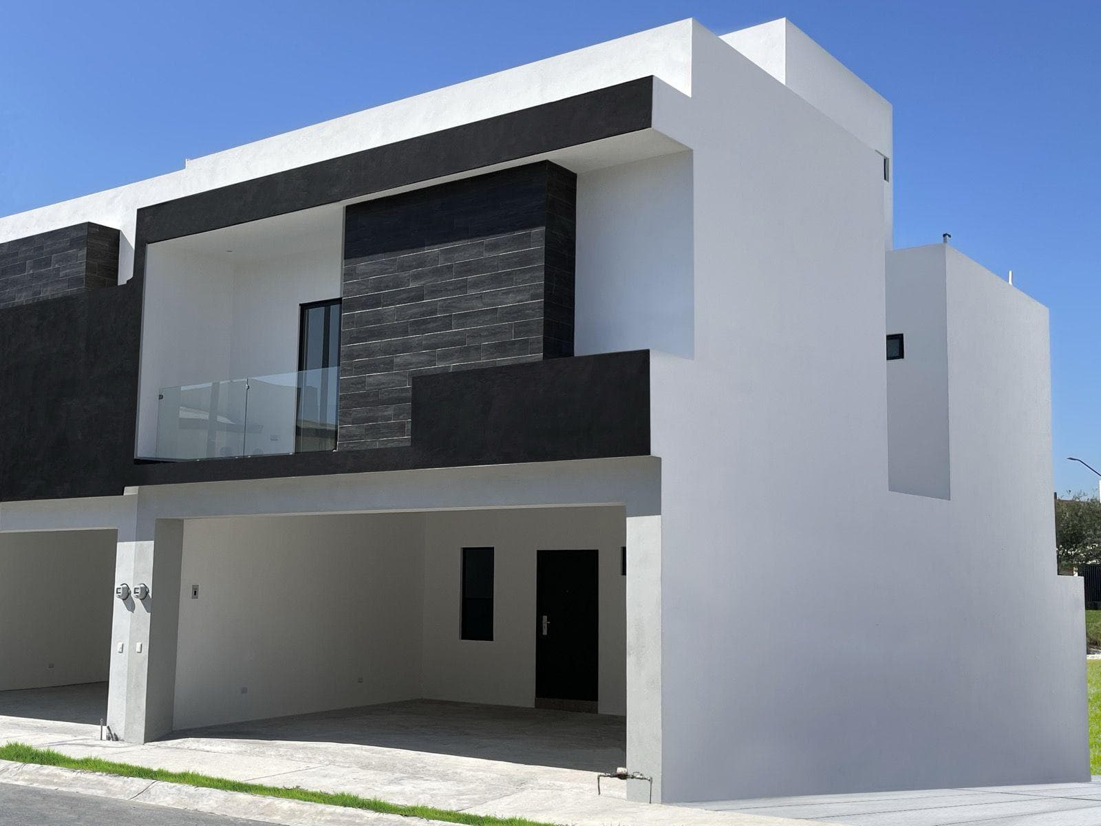 HOUSE FOR SALE IN THE VILLAS COLONIALES NEIGHBORHOOD IN APODACA, N.L.