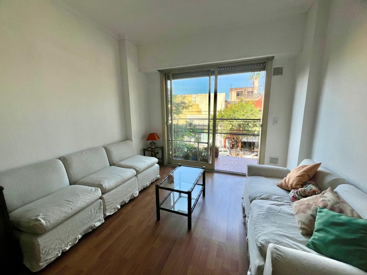 For Sale, Apartment, 3 Rooms, Balcony, Front-Facing, Laundry Room, Flowers