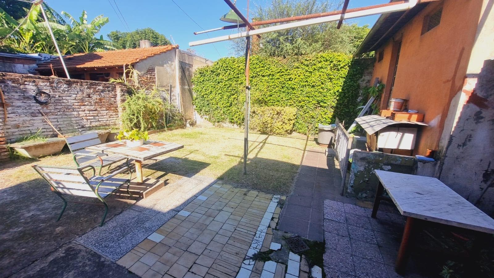 VENTA CASA 4 AMBIENTES . TEMPERLEY