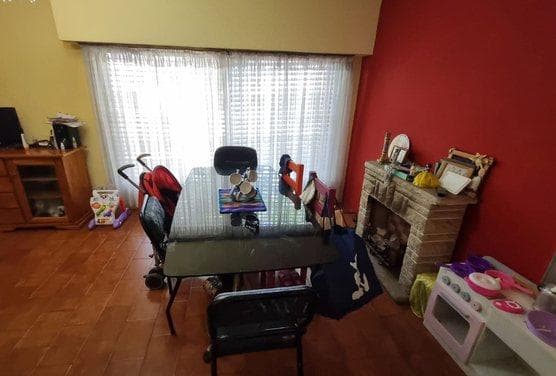 VENTA CASA 4 AMBIENTES . ADROGUE