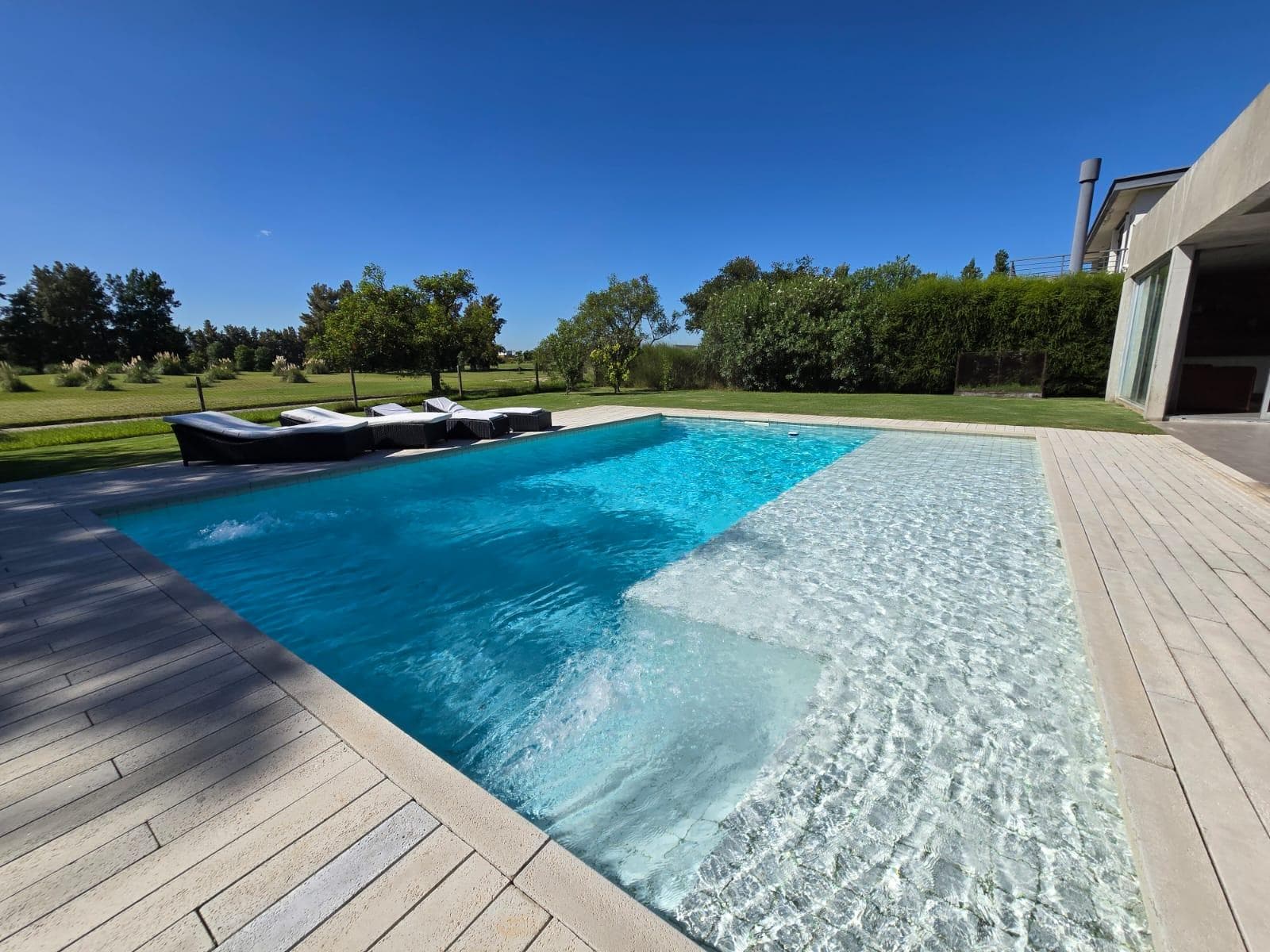 6-Bedroom House in El Golf, Nordelta - Tigre