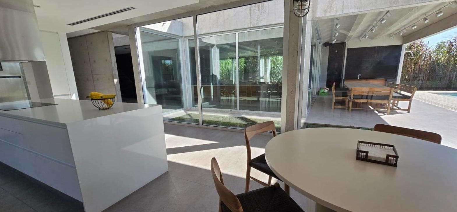 6-Bedroom House in El Golf, Nordelta - Tigre