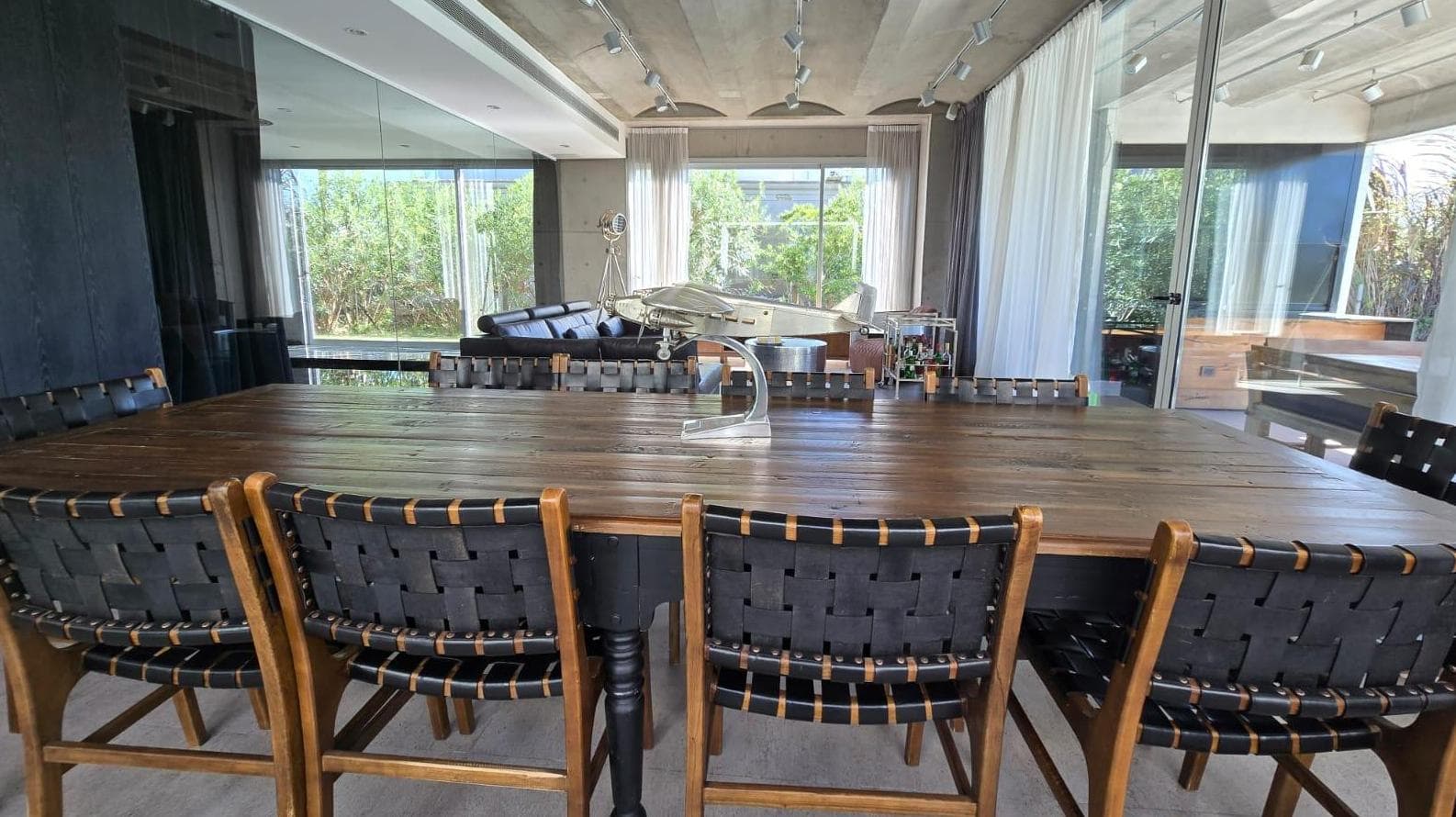 6-Bedroom House in El Golf, Nordelta - Tigre