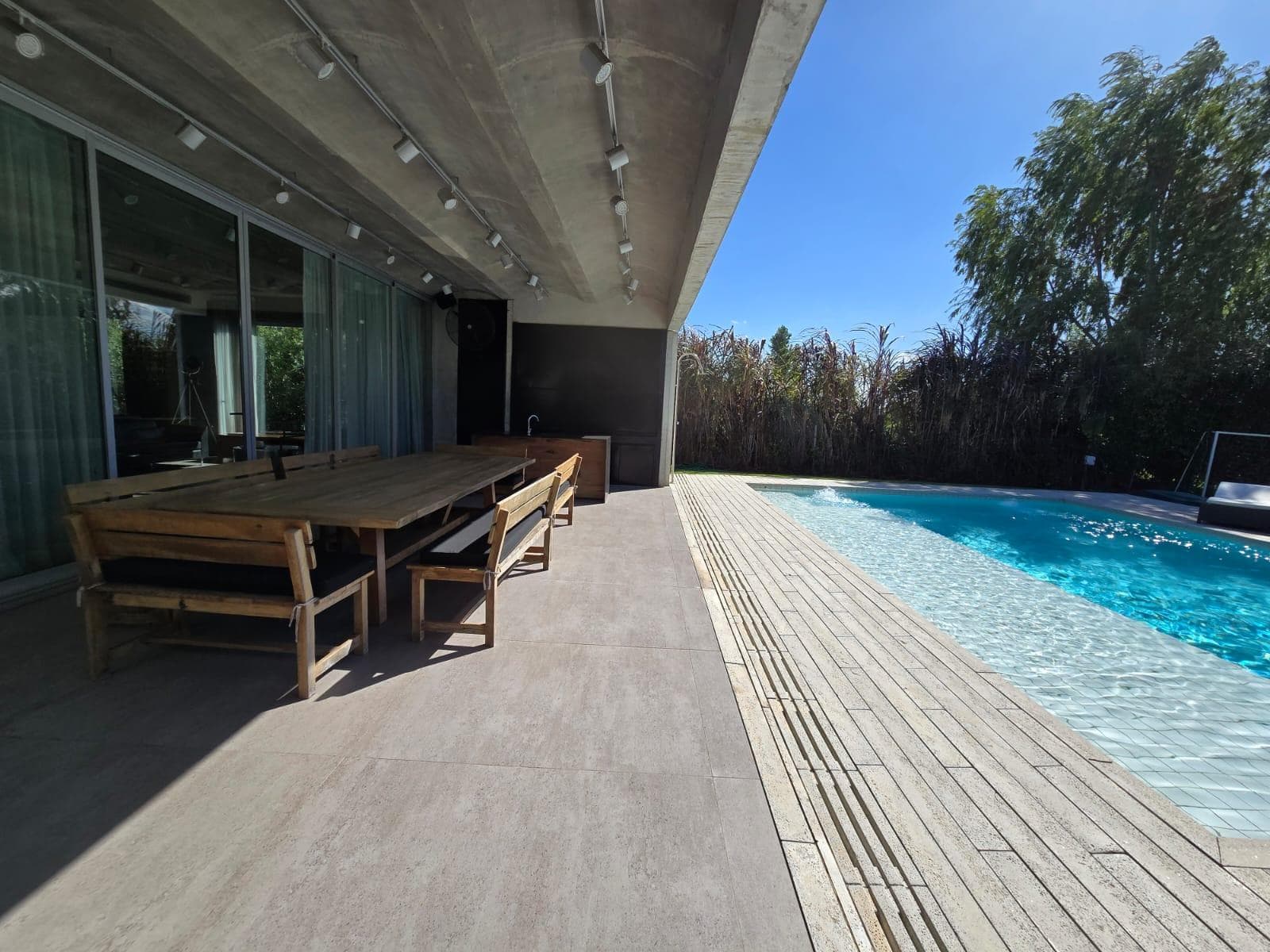 6-Bedroom House in El Golf, Nordelta - Tigre
