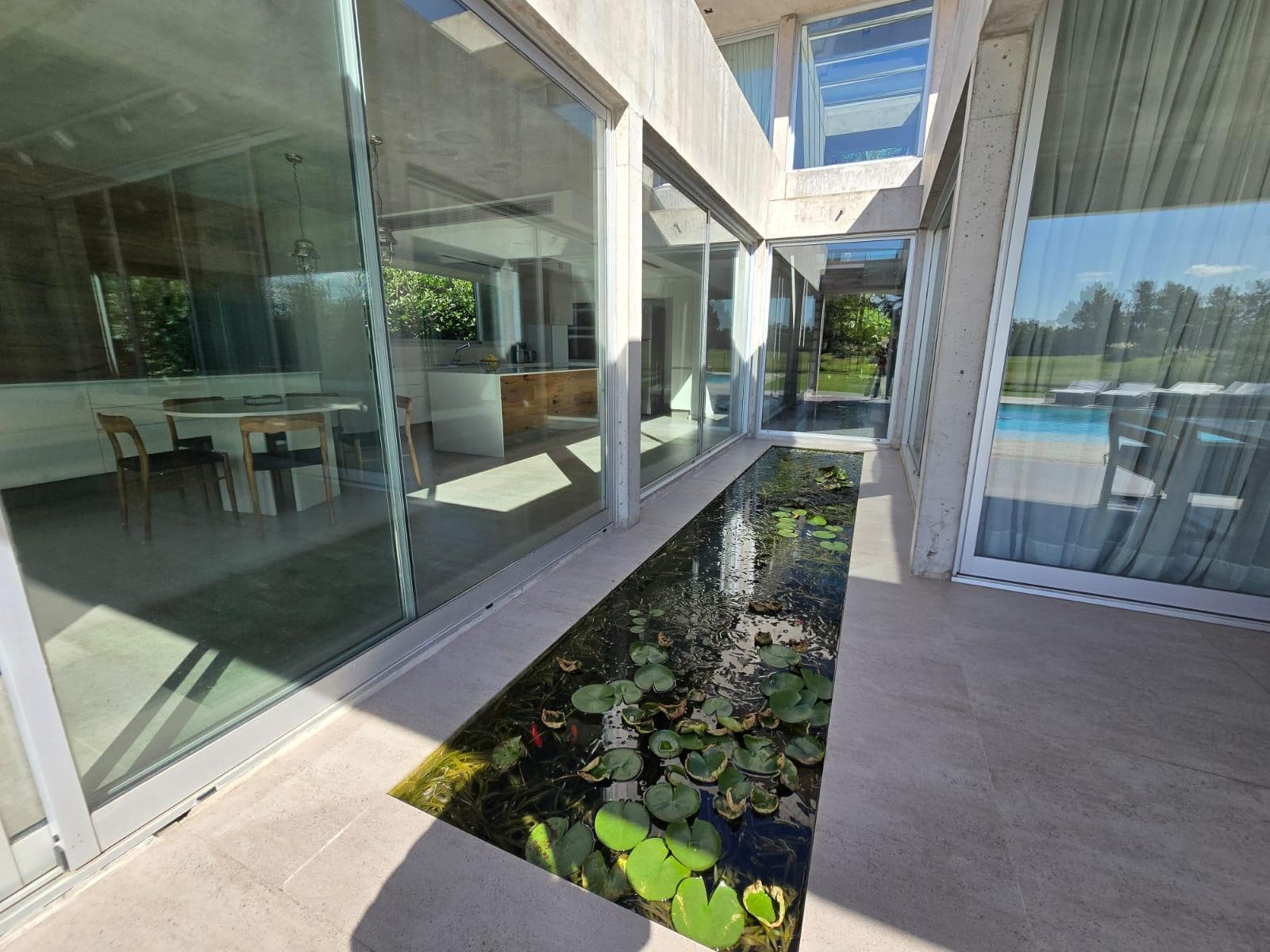 6-Bedroom House in El Golf, Nordelta - Tigre