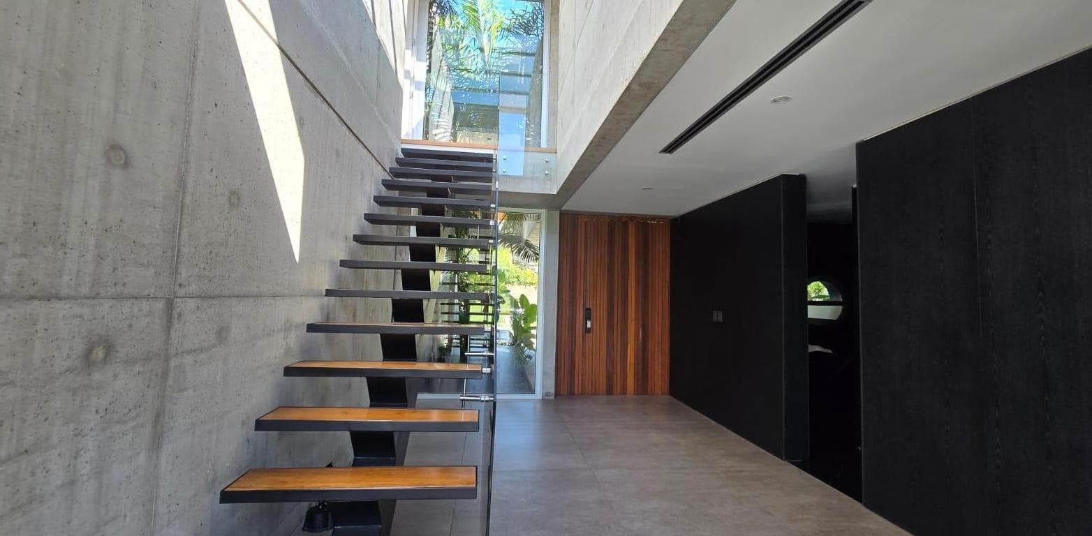 6-Bedroom House in El Golf, Nordelta - Tigre
