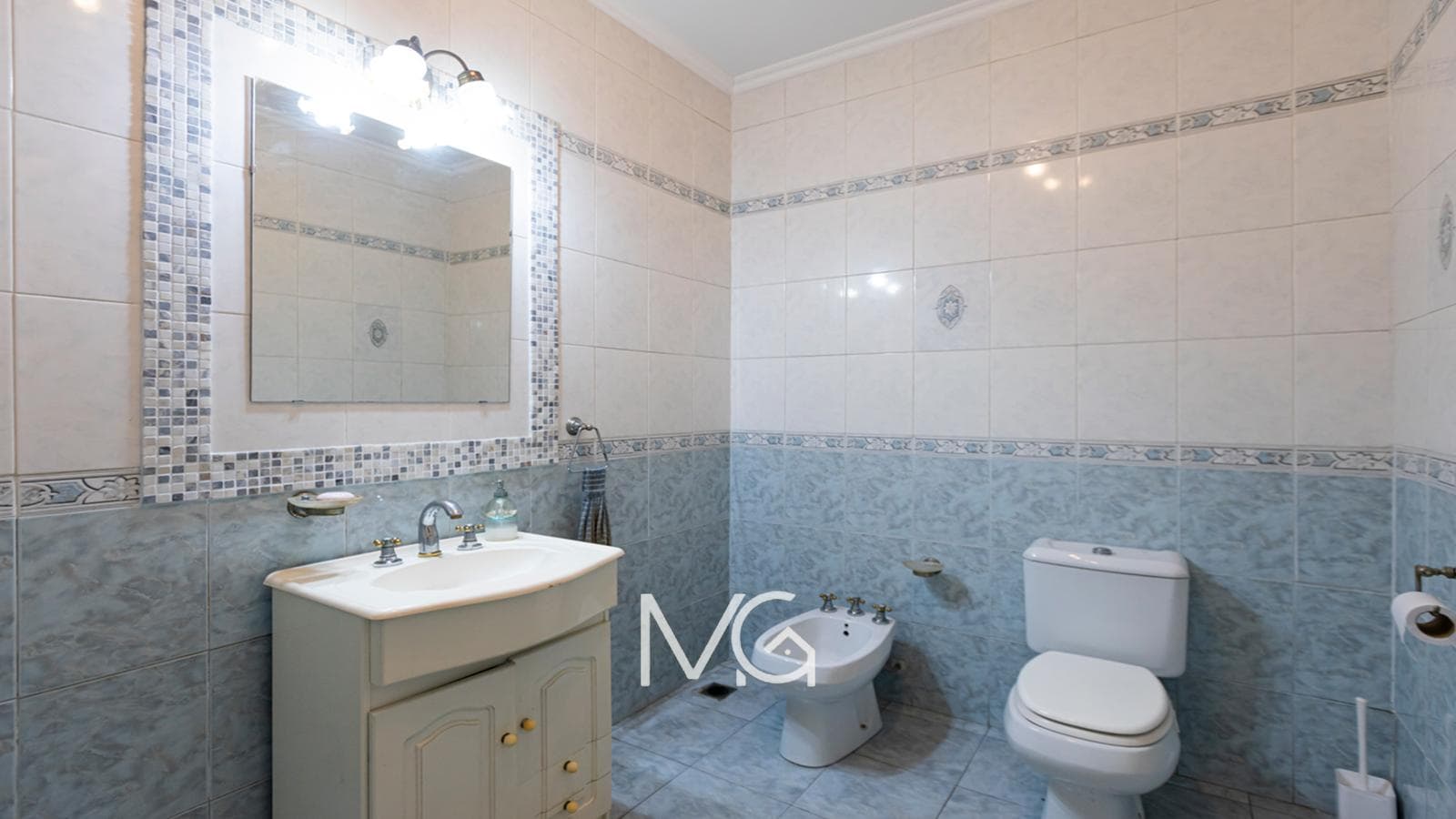 3-Room House for Sale with Garden in Adrogue—Excellent Opportunity