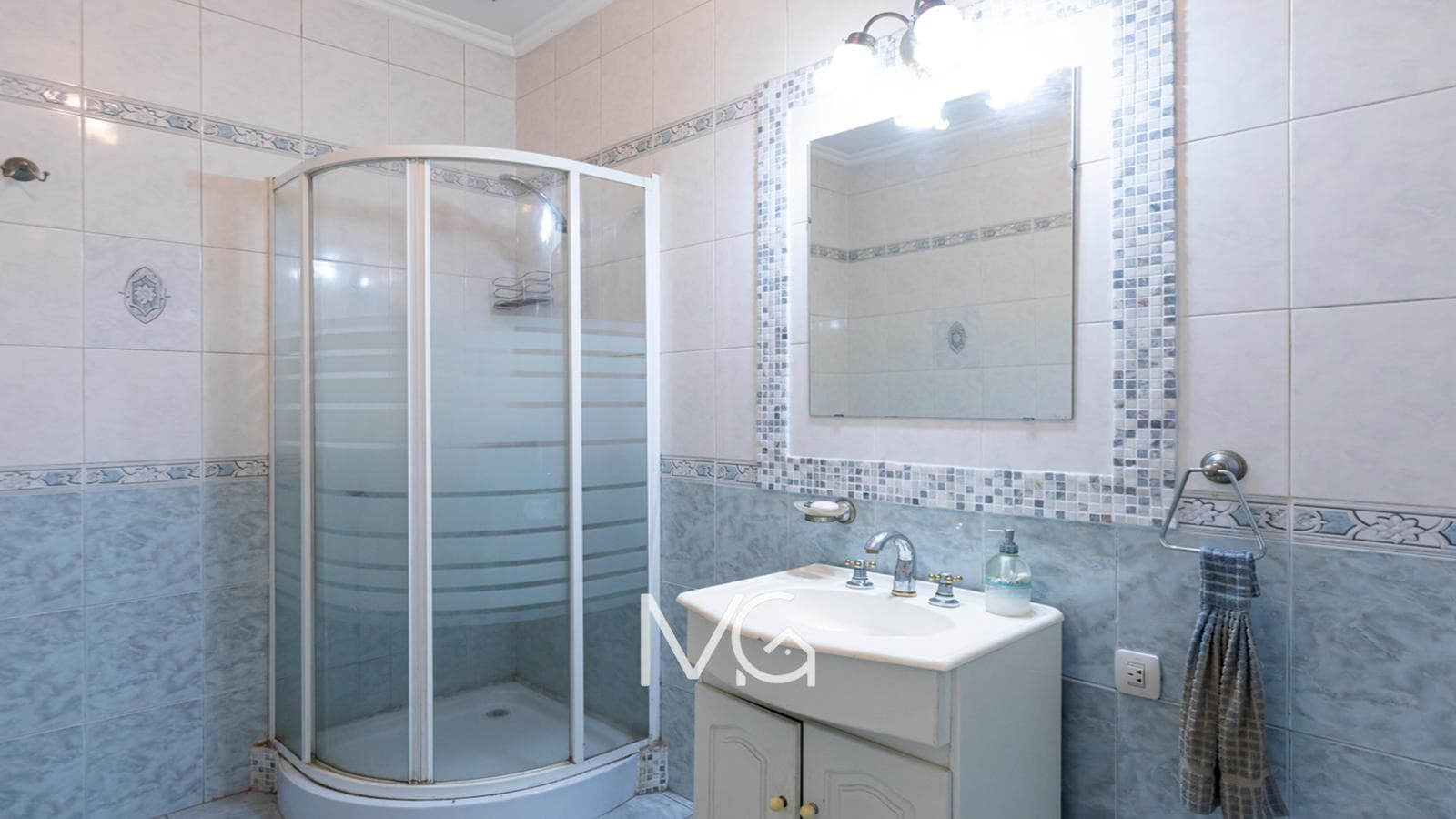 3-Room House for Sale with Garden in Adrogue—Excellent Opportunity