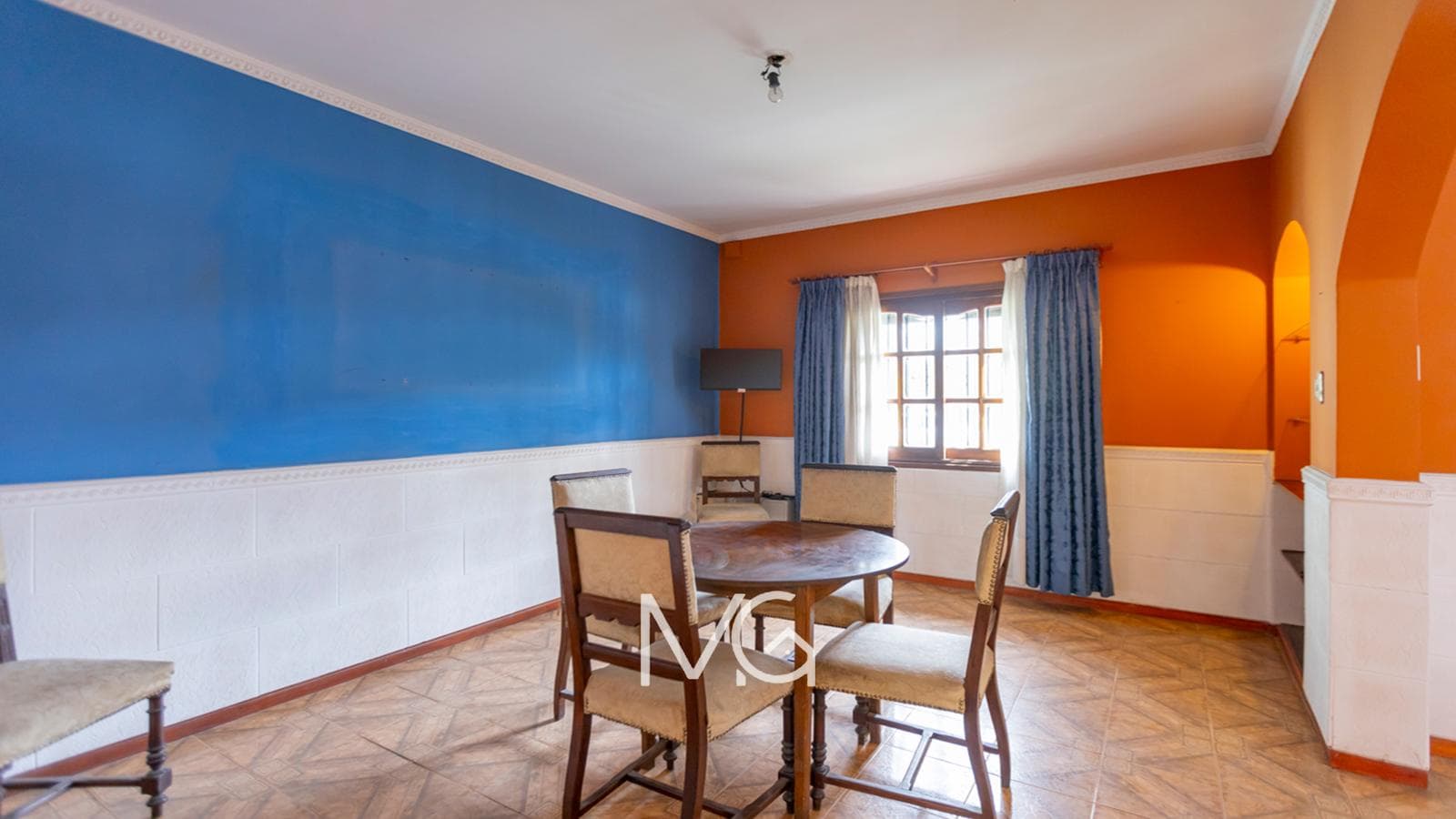 3-Room House for Sale with Garden in Adrogue—Excellent Opportunity