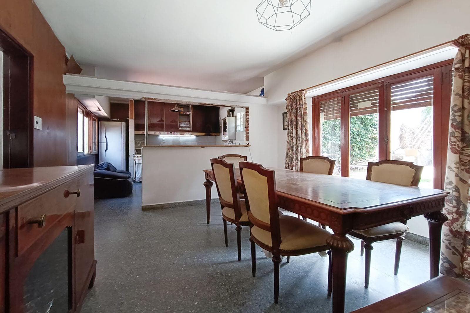 FOR SALE | TRADE - 2-bedroom row house with a yard. Las Heras, Rosario.