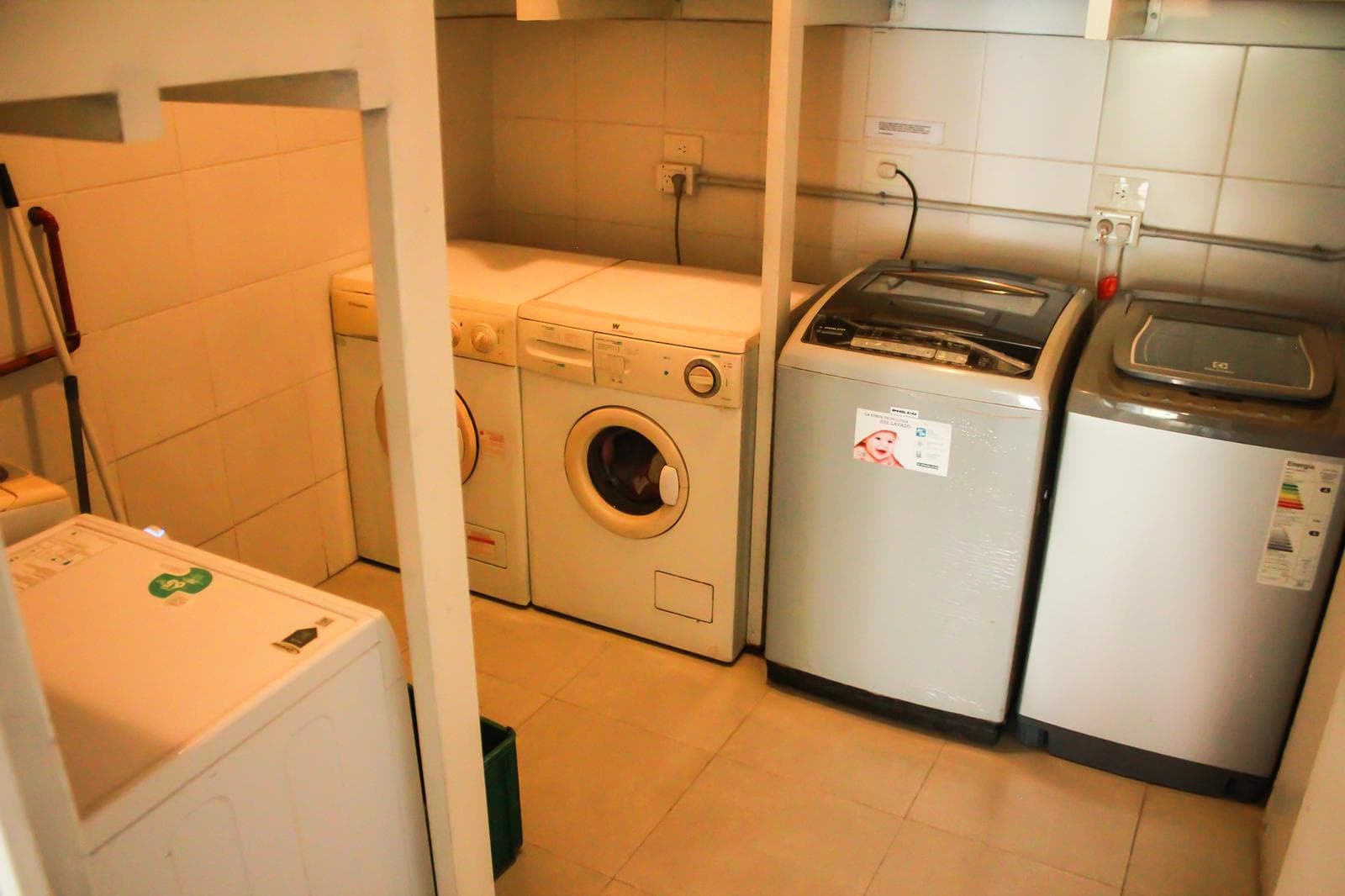Spacious studio apartment, can be divided into two rooms, with a balcony in Agronomía, Villa del Parque!!!