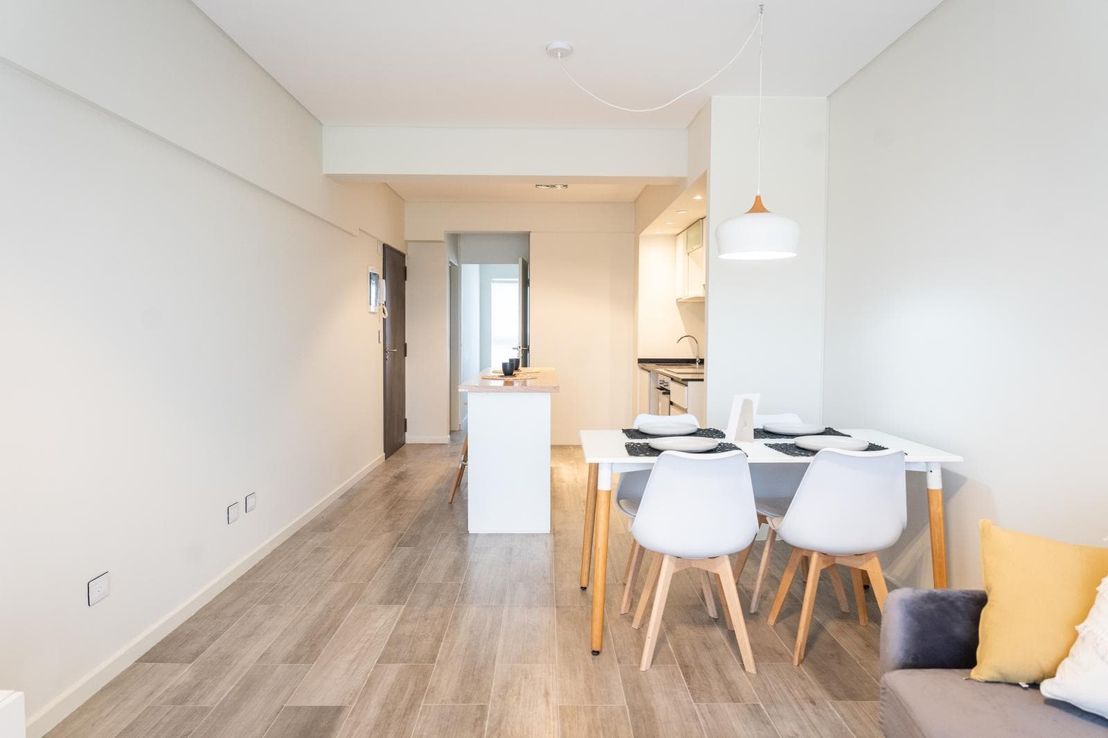 2-Room Apartment for Sale in Paternal