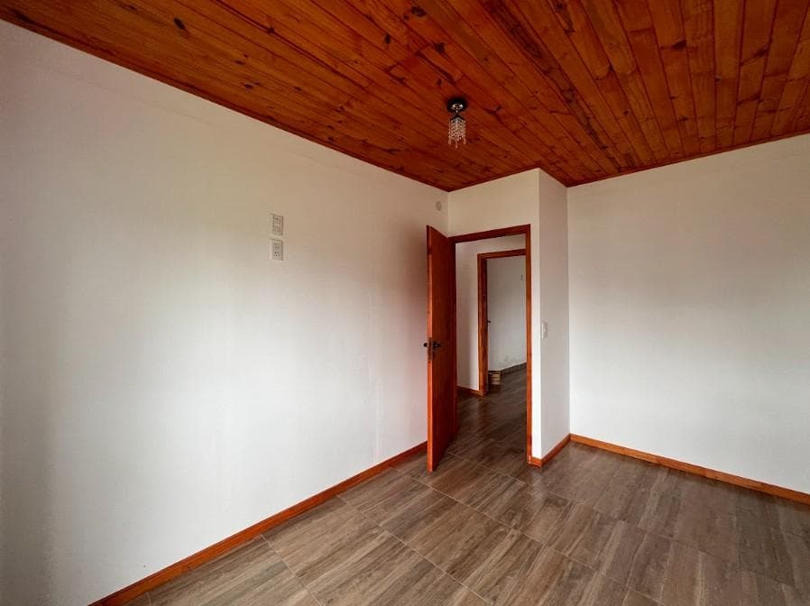 4-Bedroom House for Sale in Domselaar Chico