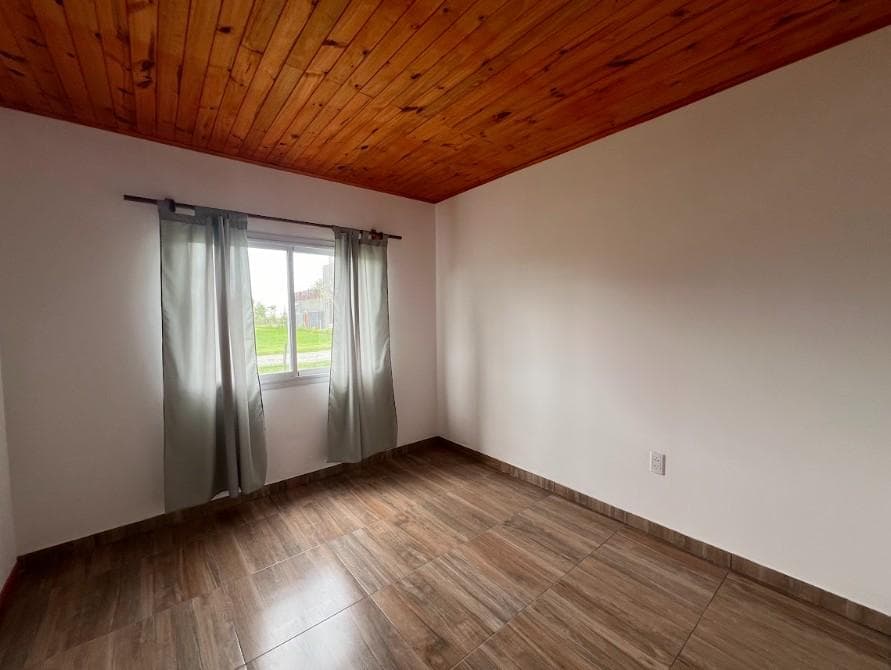 4-Bedroom House for Sale in Domselaar Chico