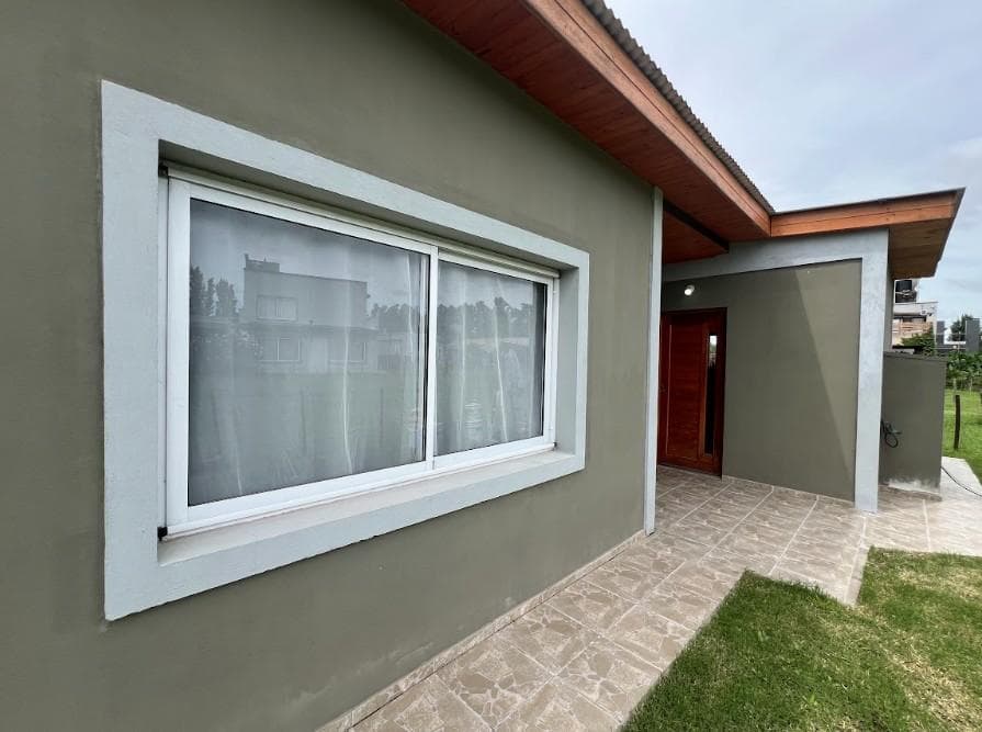 4-Bedroom House for Sale in Domselaar Chico
