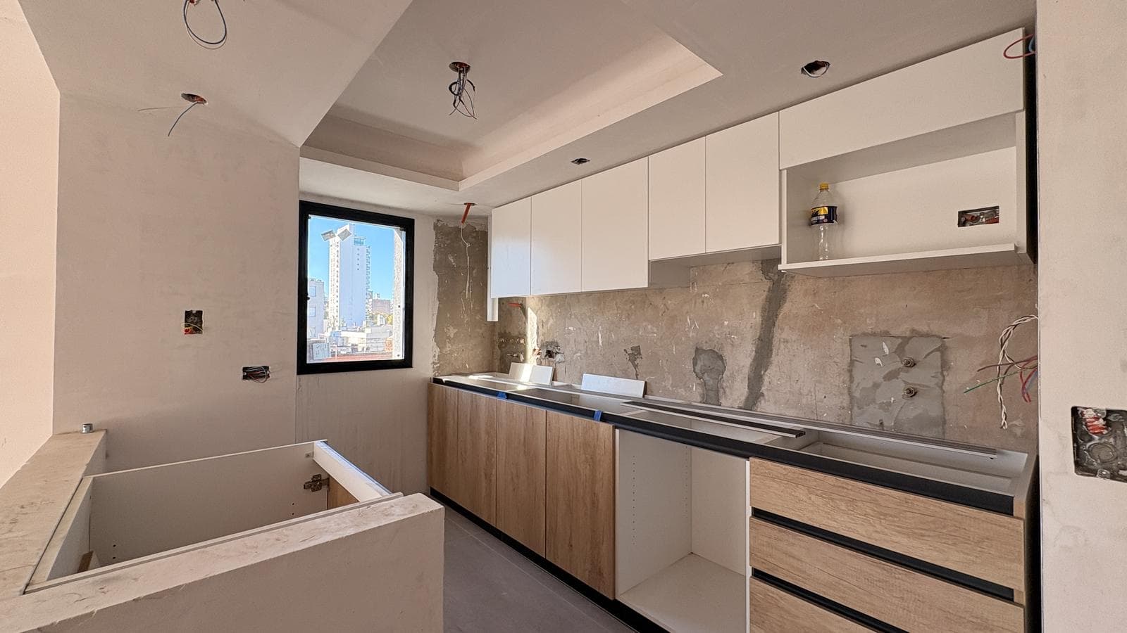 For Sale/Financing: Two-Bedroom Apartment with Amenities. Pichincha