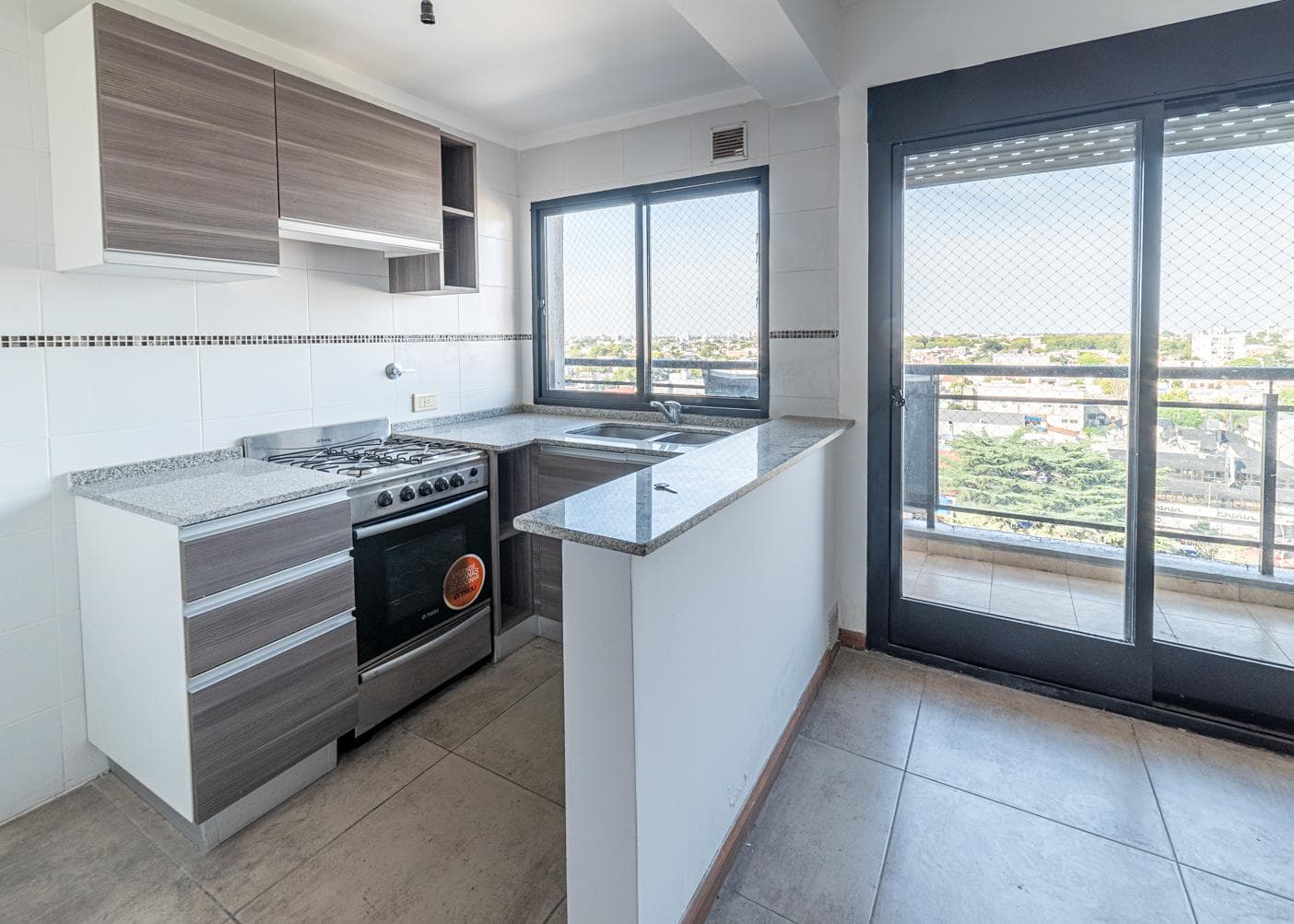 2-ROOM APARTMENT FOR SALE - SAN MARTIN, BRAND-NEW