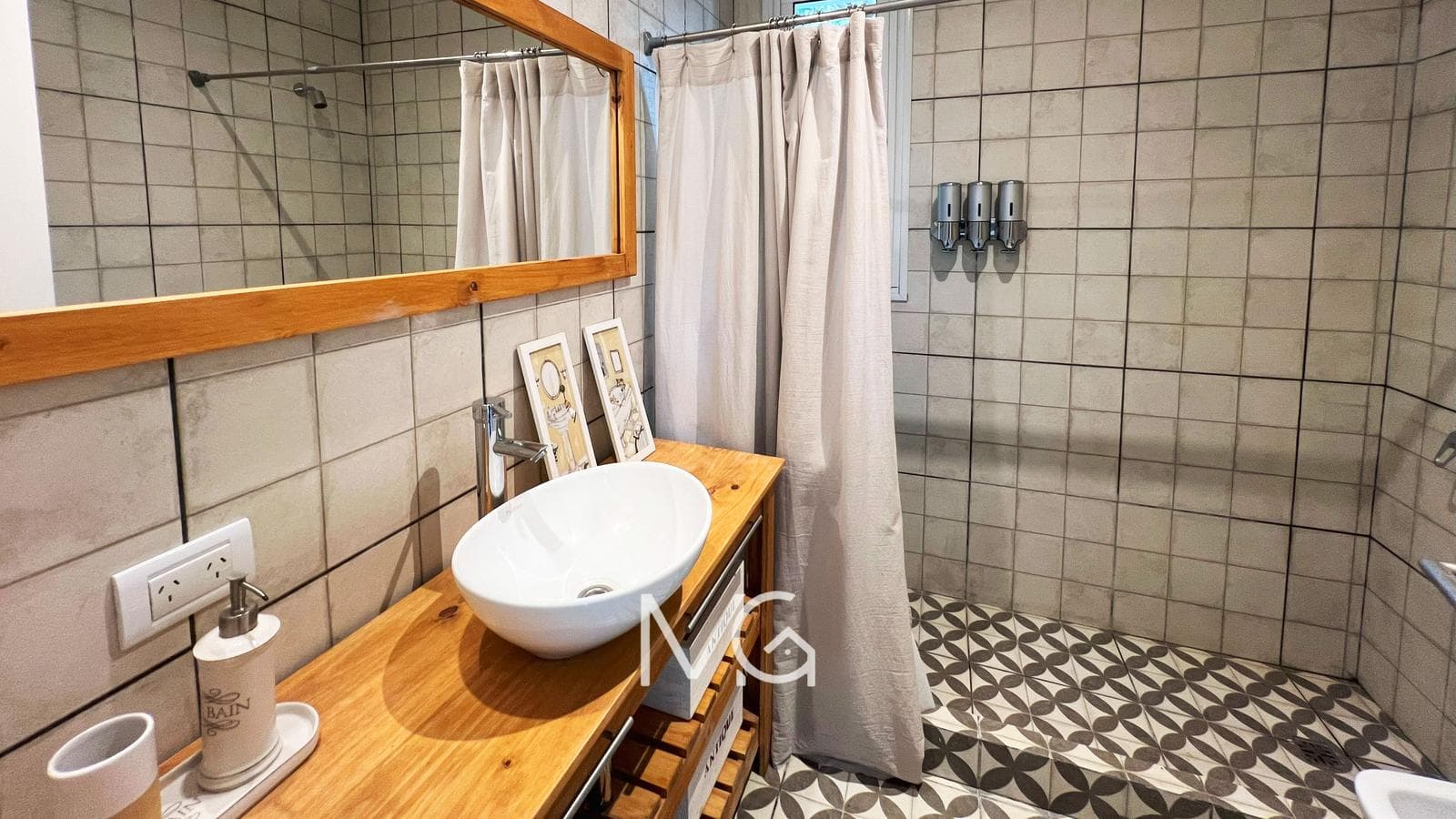 6-Room House for Sale in Costa Esmeralda