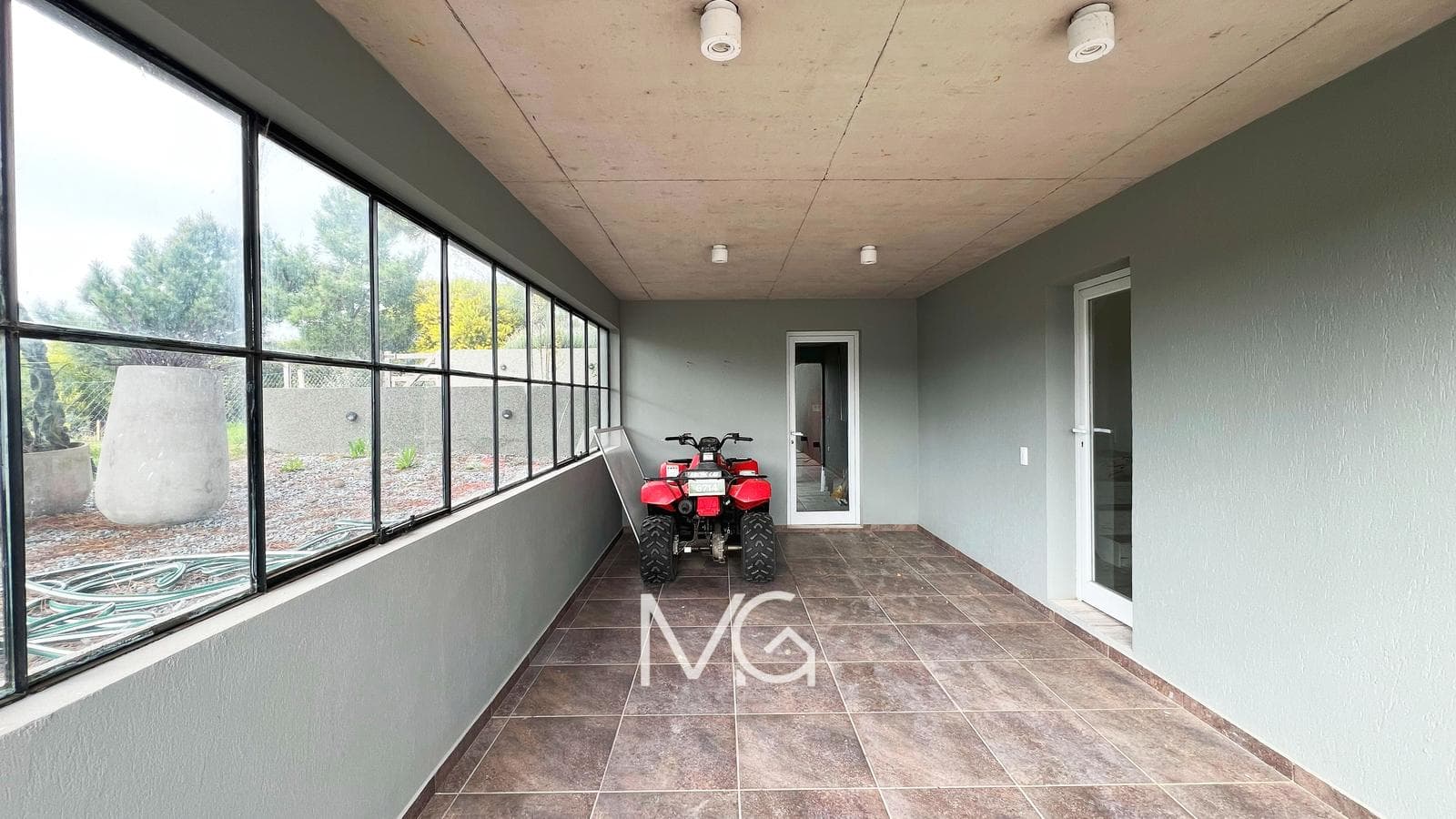 6-Room House for Sale in Costa Esmeralda
