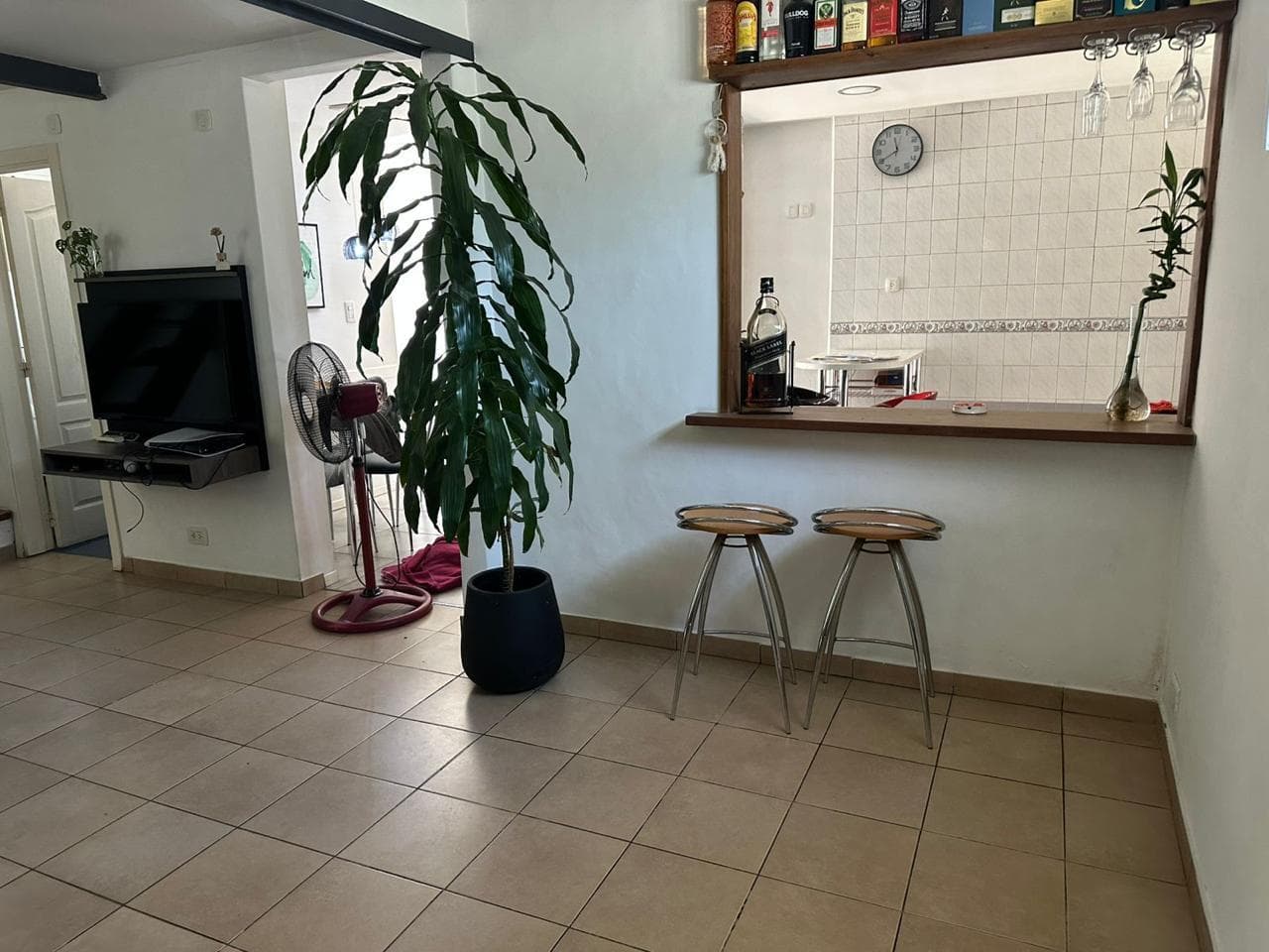 House for Sale with 5 Apartments (Sold as a Single Unit)