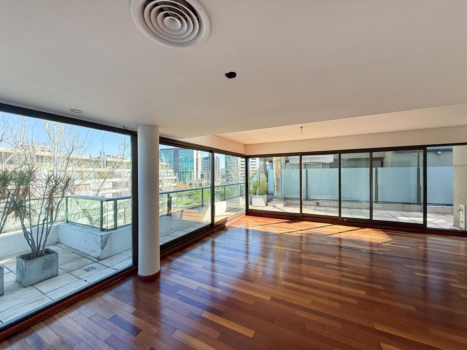 3-Bedroom Duplex Apartment with a Private Terrace and Amenities