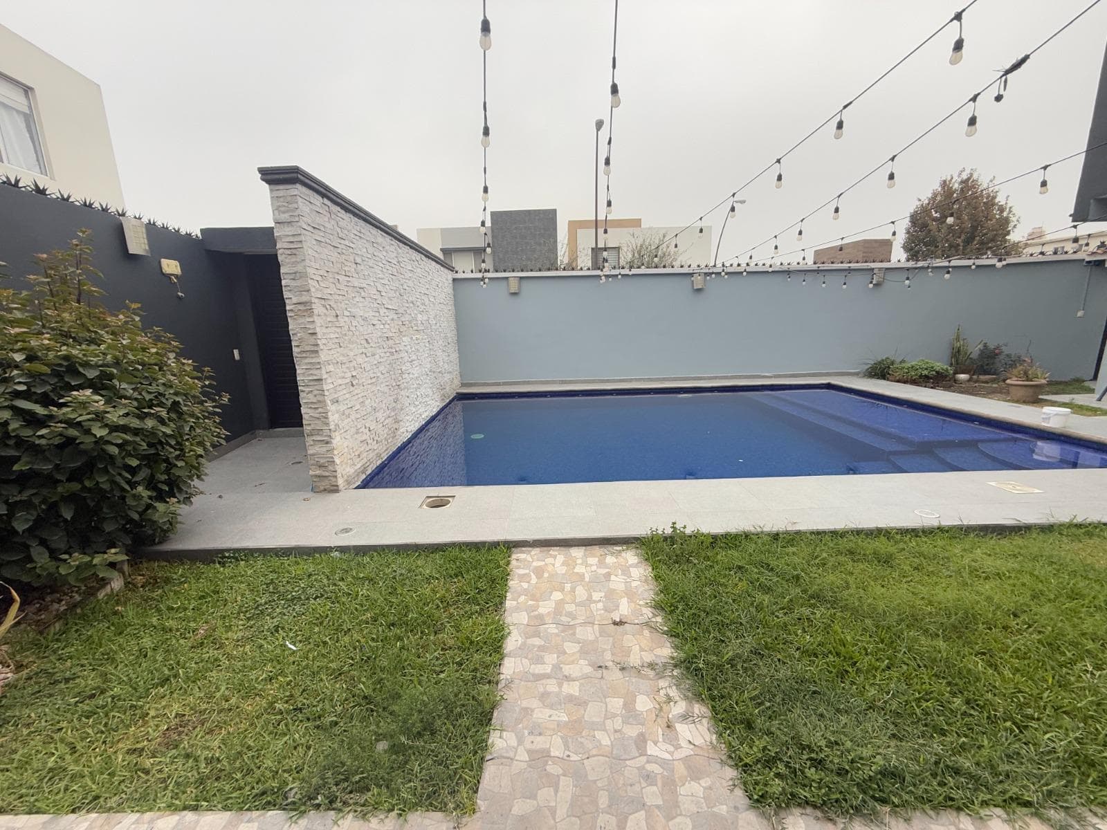 HOUSE FOR SALE IN CUMBRES