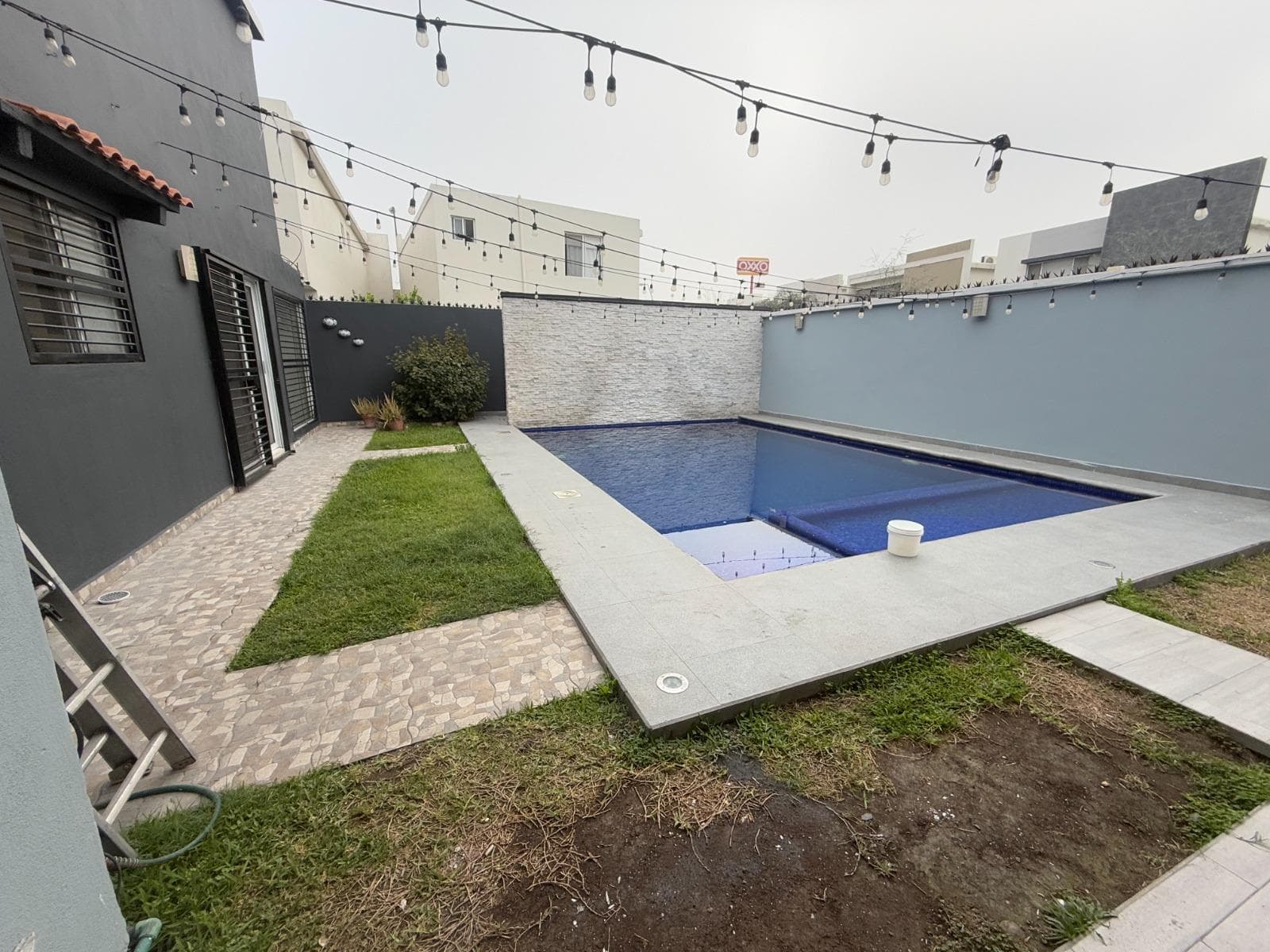 HOUSE FOR SALE IN CUMBRES