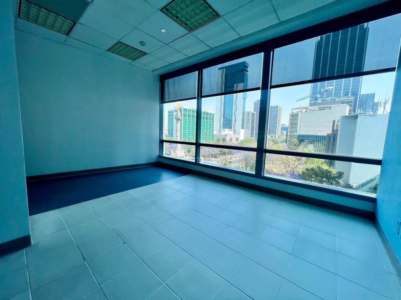 Office for Rent on Paseo de la Reforma