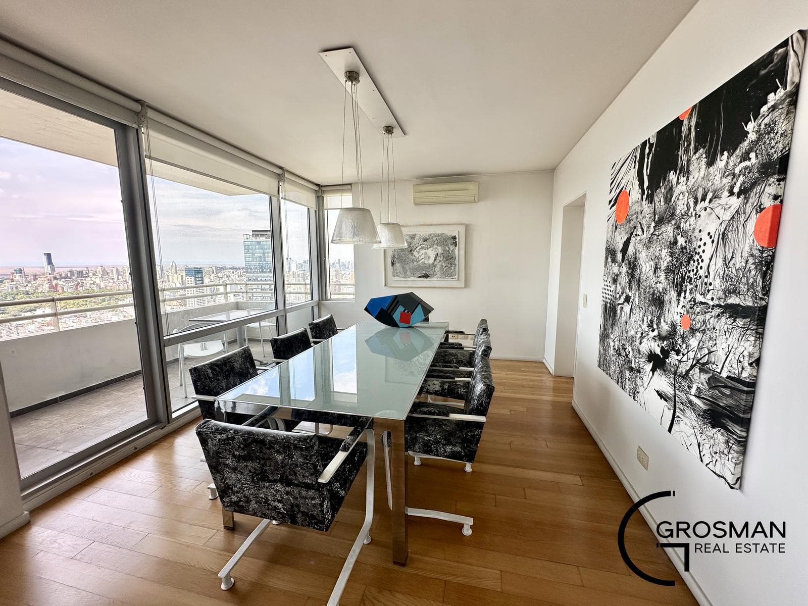 For Sale—4-Bedroom—Exclusive Apartment—Mirabilia Tower—2 Parking Spaces and Storage Unit—Palermo