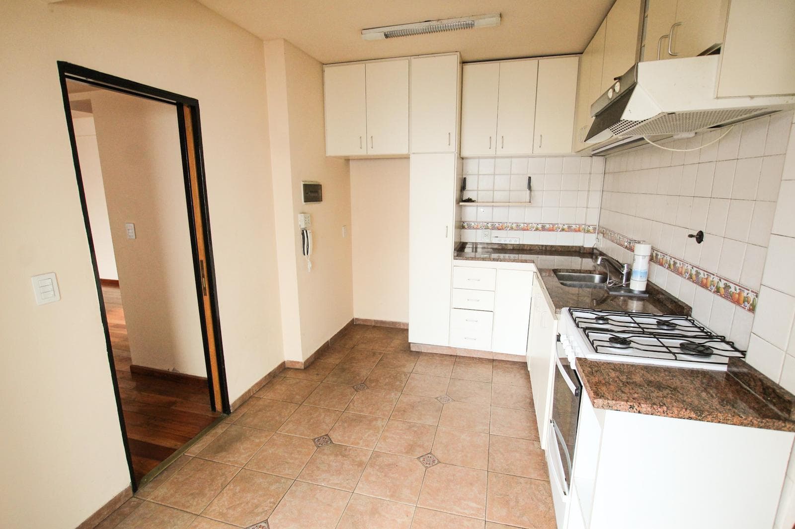 3-room, two-story apartment with a garage in Belgrano—super bright!!
