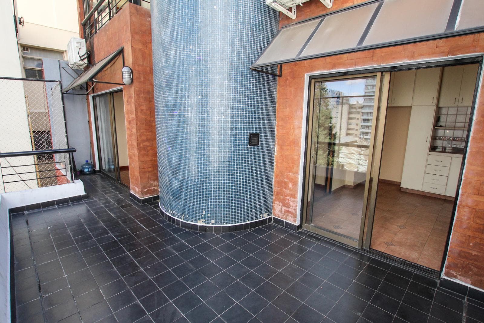 3-room, two-story apartment with a garage in Belgrano—super bright!!