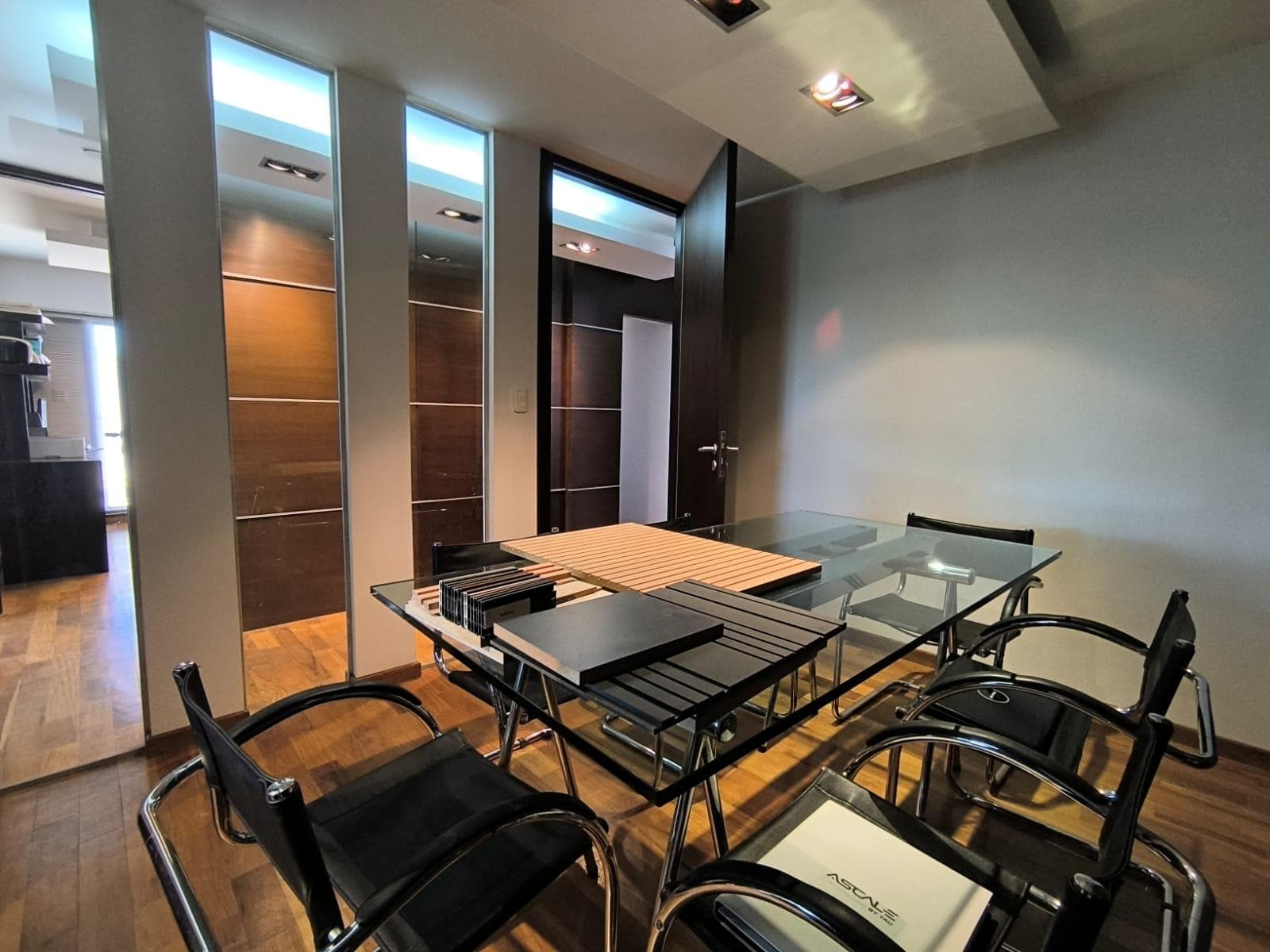 Office in Cerro De Las Rosas