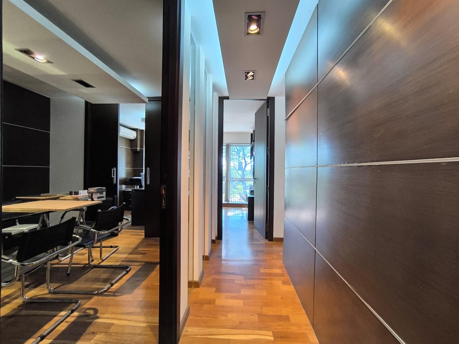 Office in Cerro De Las Rosas