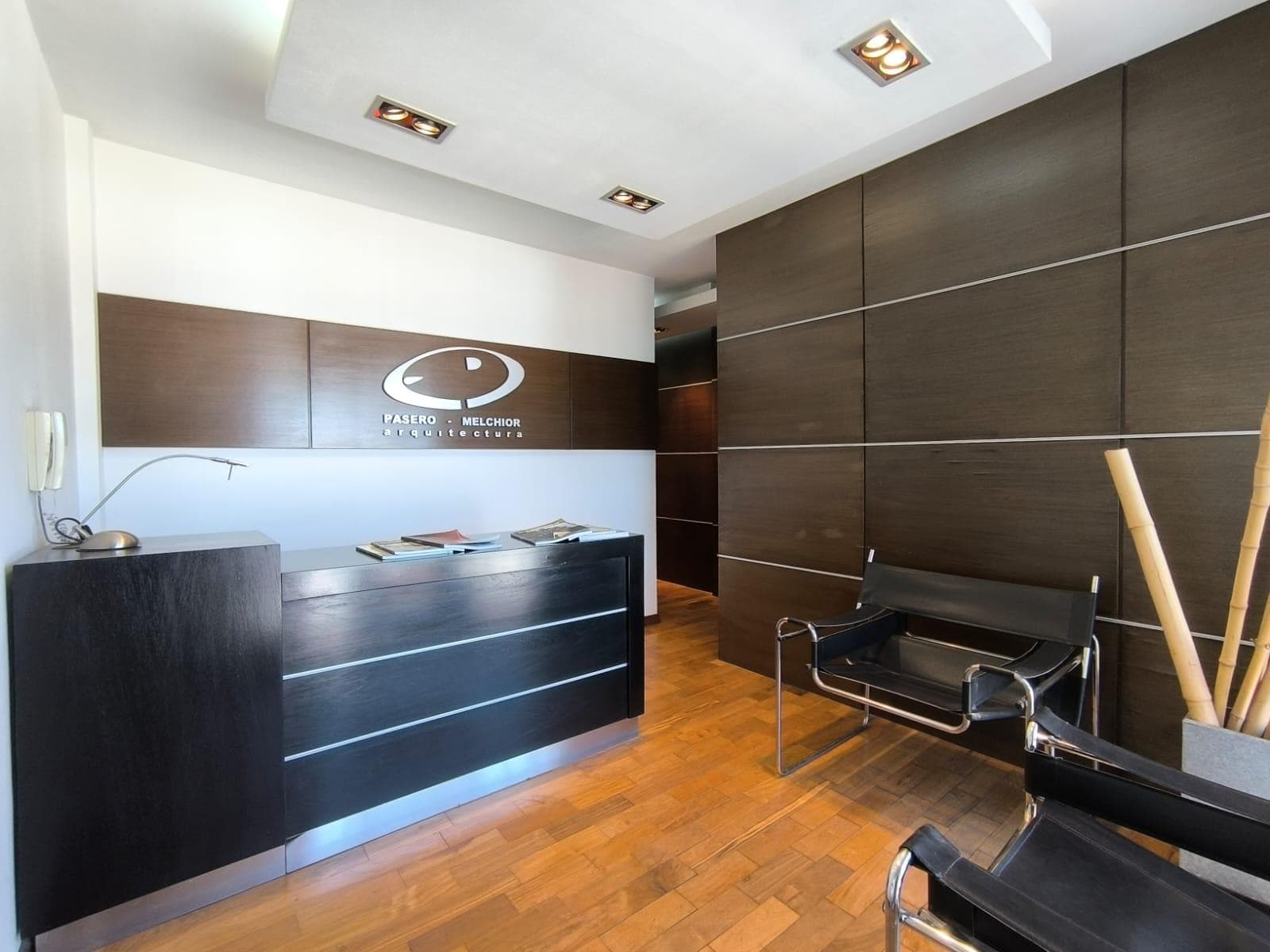Office in Cerro De Las Rosas