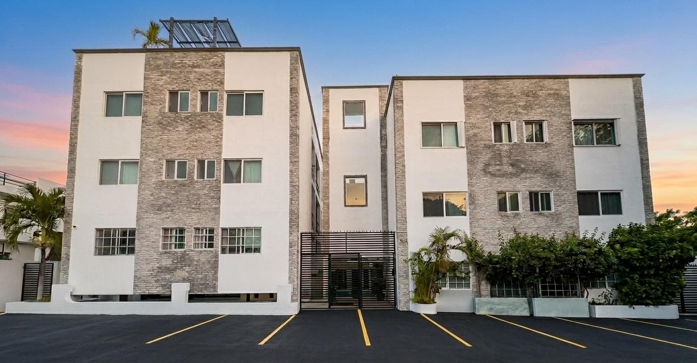 2-bedroom PH apartment for sale with a spacious terrace