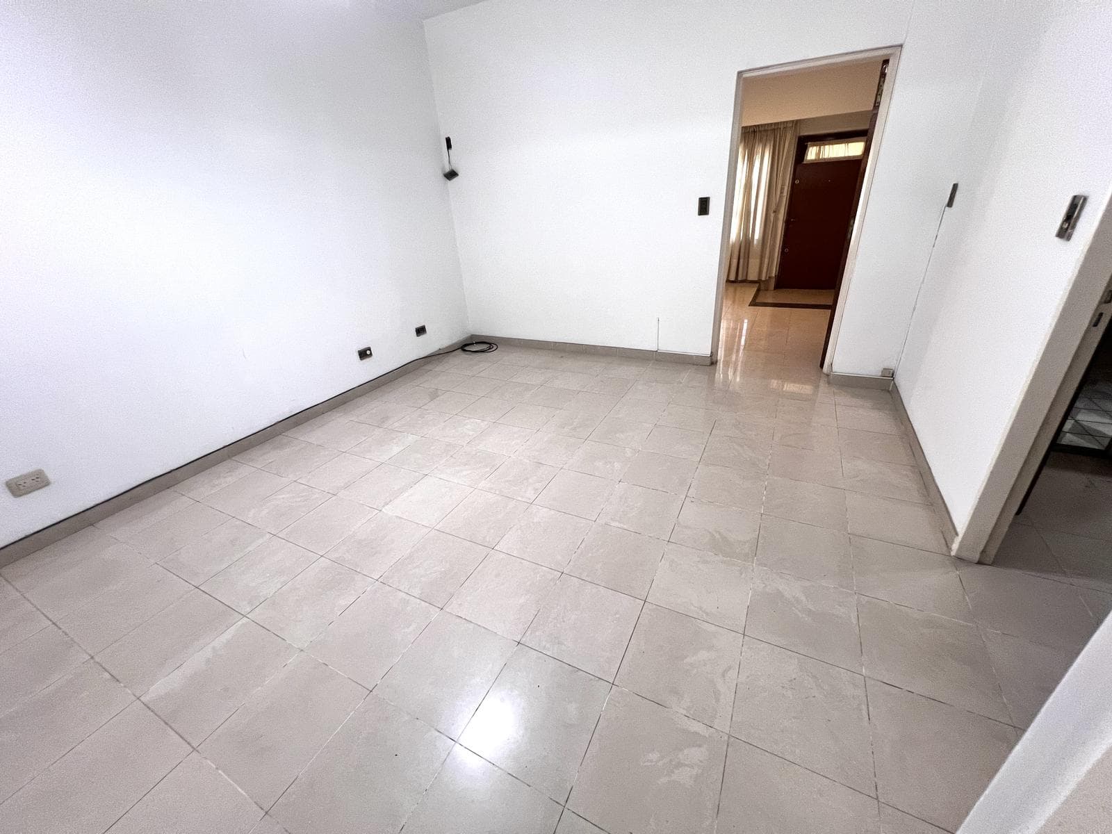 House in Suipacha 2073