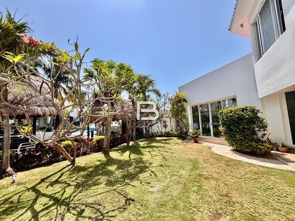 Isla Dorada: Unfurnished House for Rent