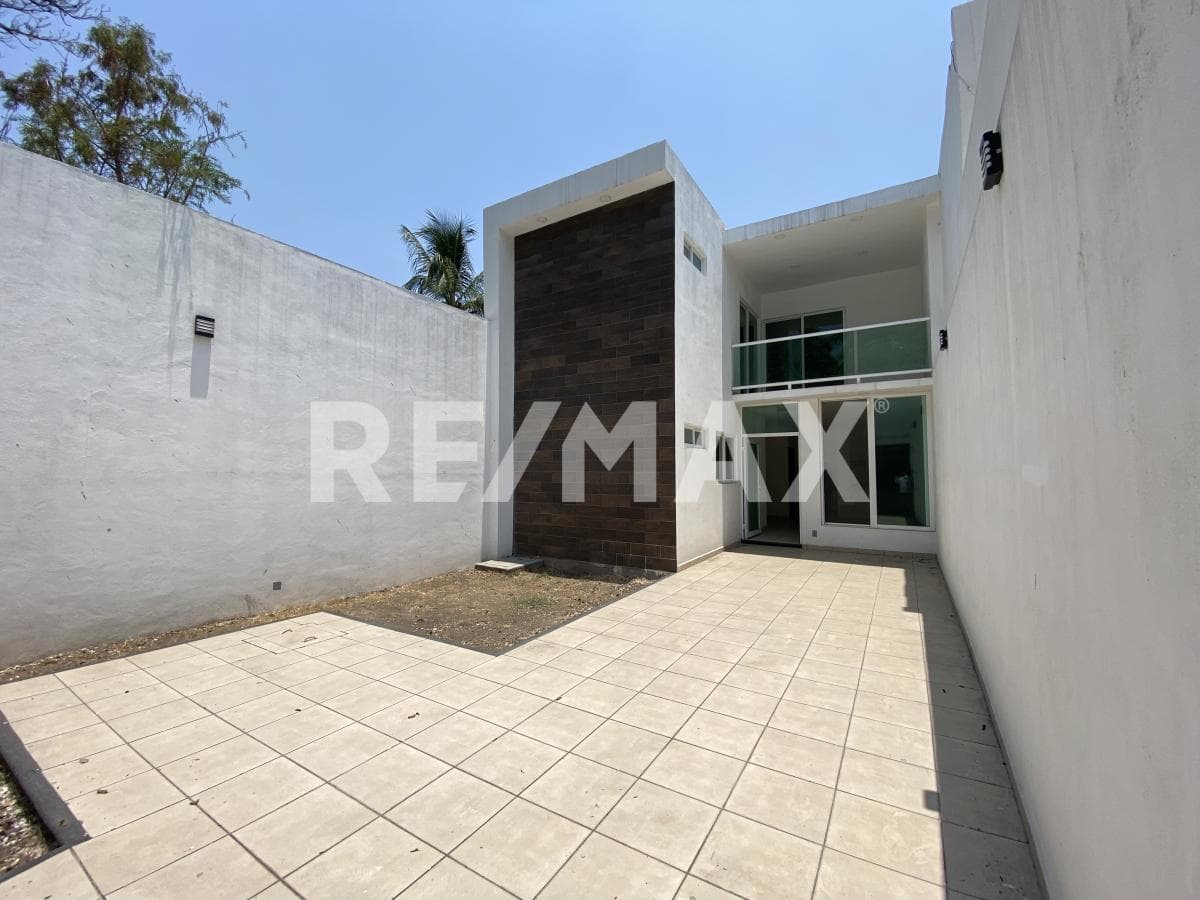 House for Sale in Morelos, Otilio Montaño, Cuautla