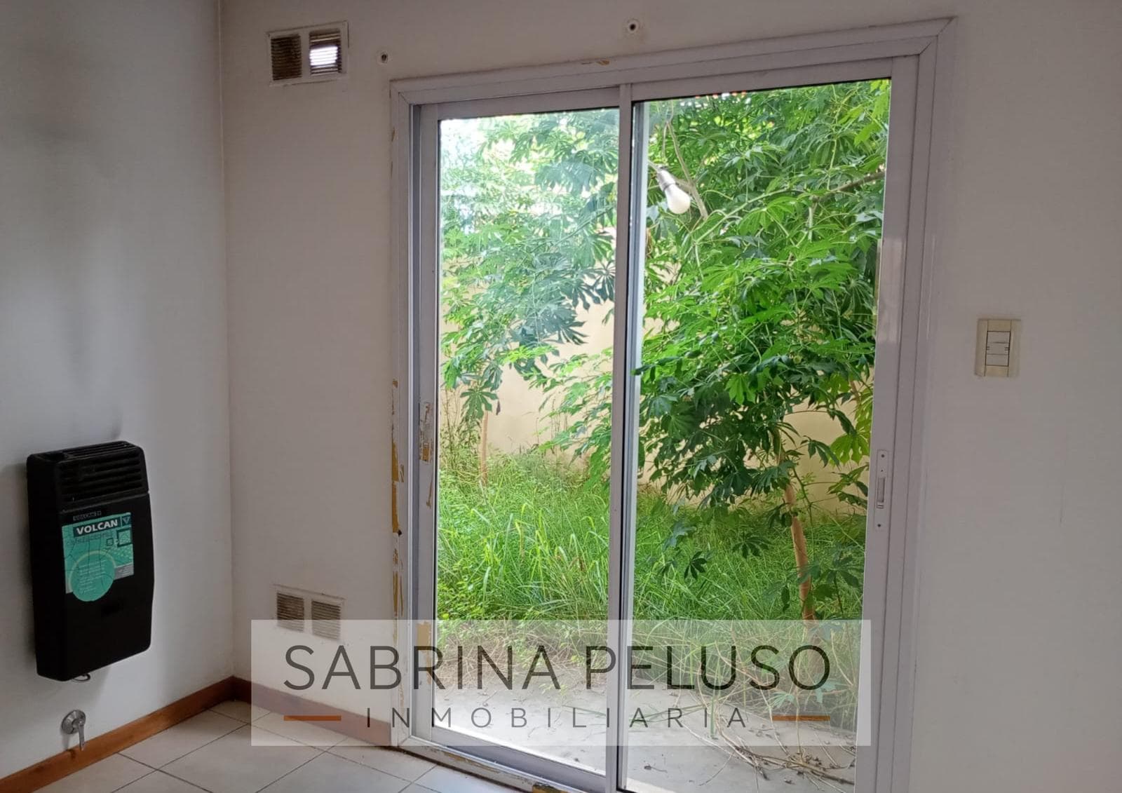 2-Bedroom Apartment for Sale with Patio and Garage - Solares I Complex - Moreno