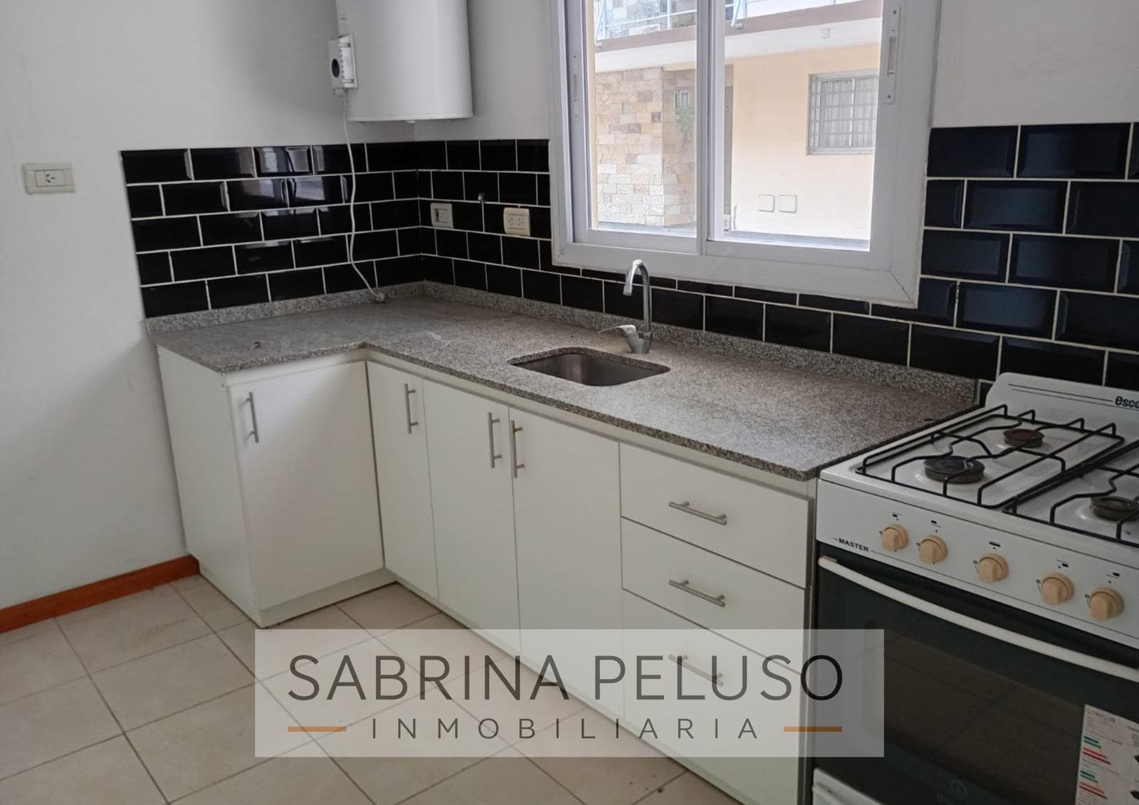 2-Bedroom Apartment for Sale with Patio and Garage - Solares I Complex - Moreno