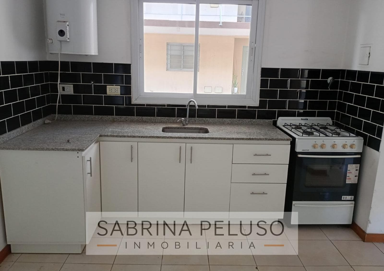 2-Bedroom Apartment for Sale with Patio and Garage - Solares I Complex - Moreno