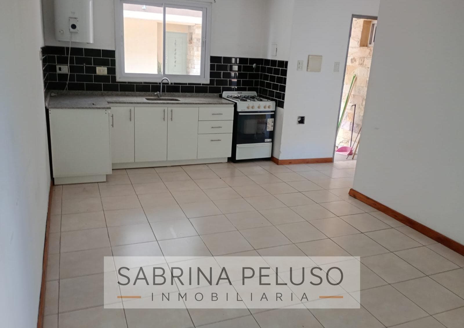 2-Bedroom Apartment for Sale with Patio and Garage - Solares I Complex - Moreno