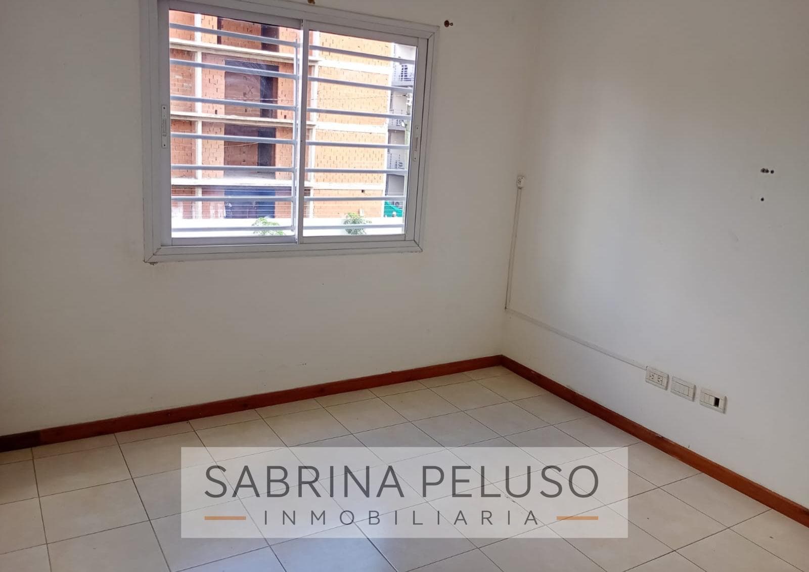 2-Room Apartment for Sale in the Solares I Complex—Moreno