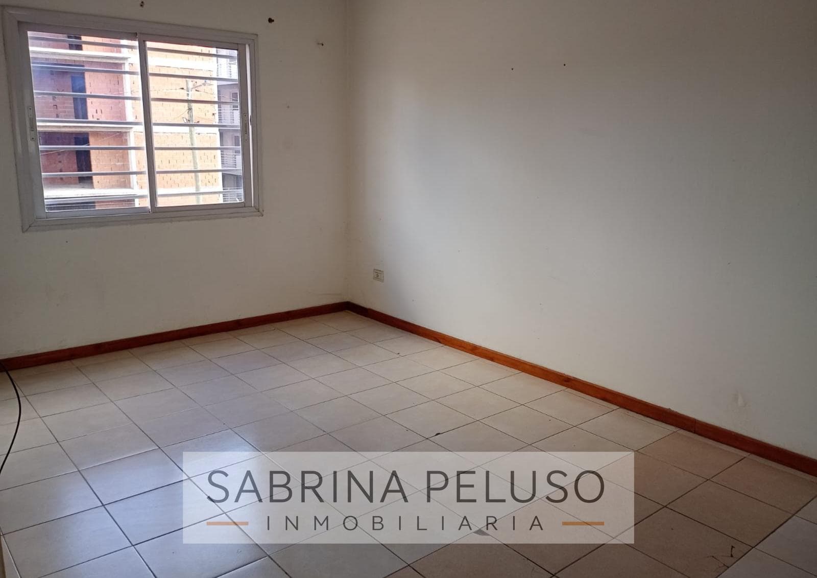 2-Room Apartment for Sale in the Solares I Complex—Moreno